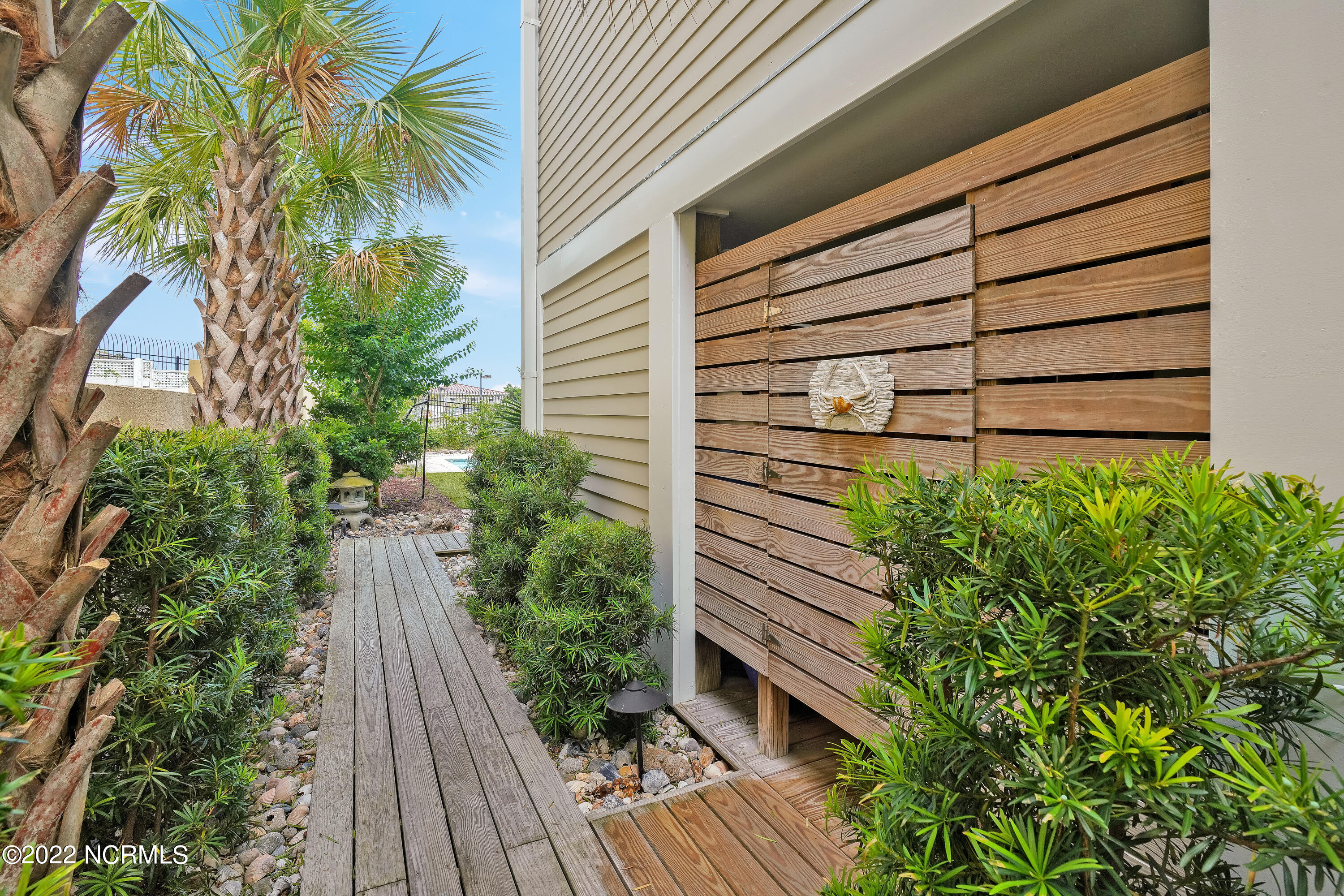 910 S Lumina Avenue Property Photo 64