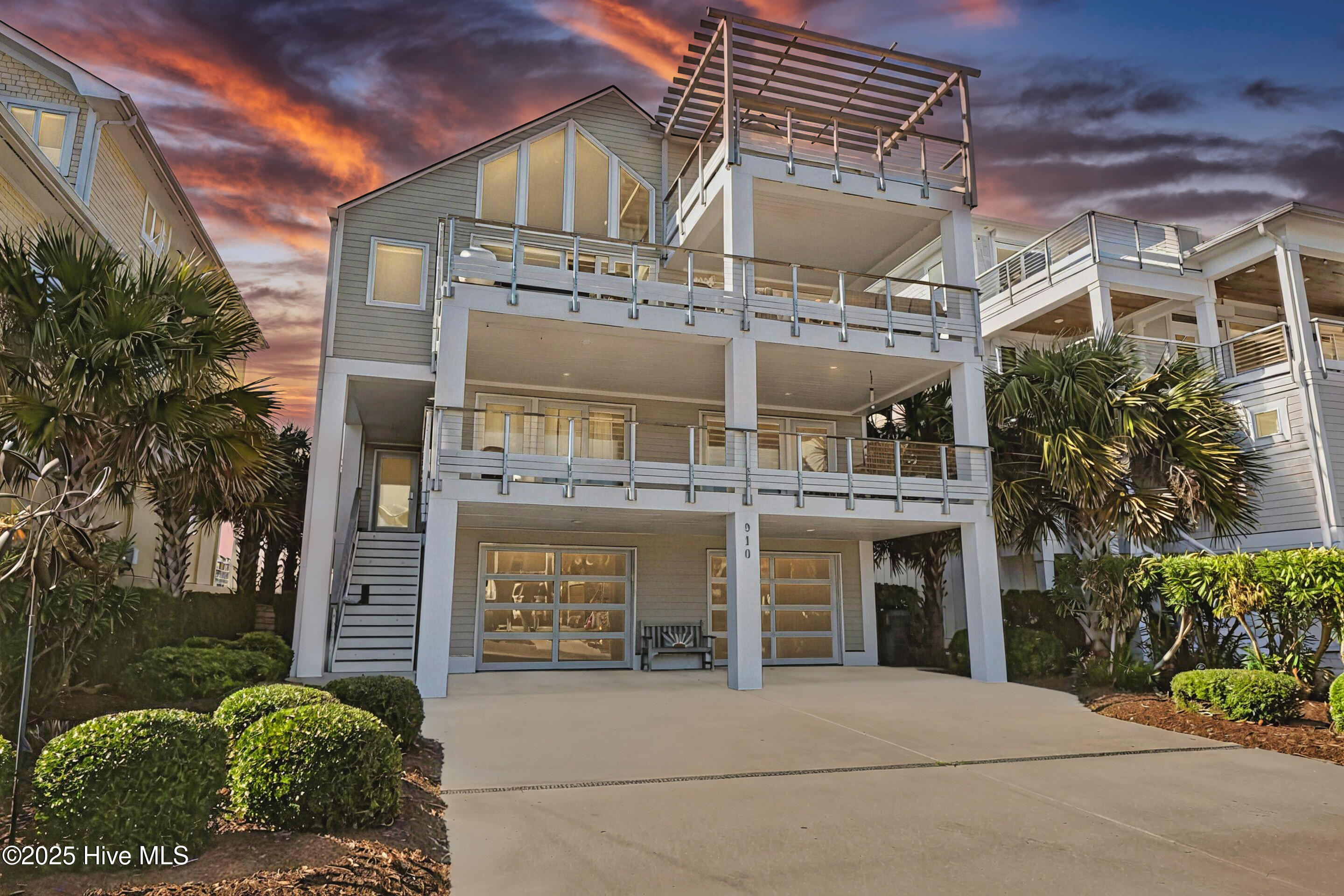 910 S Lumina Avenue Property Photo 83