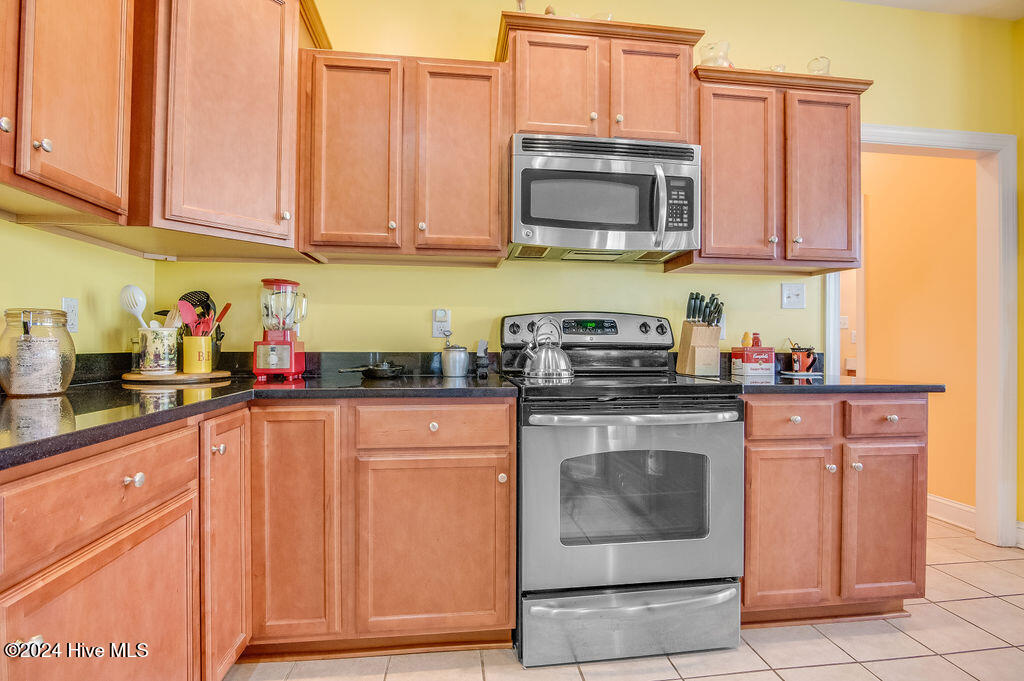 103 Farmington Drive Property Photo 24