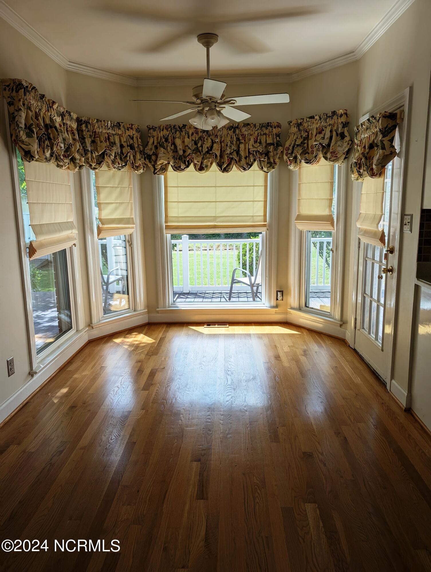 1711 Westbrook Drive Property Photo 8