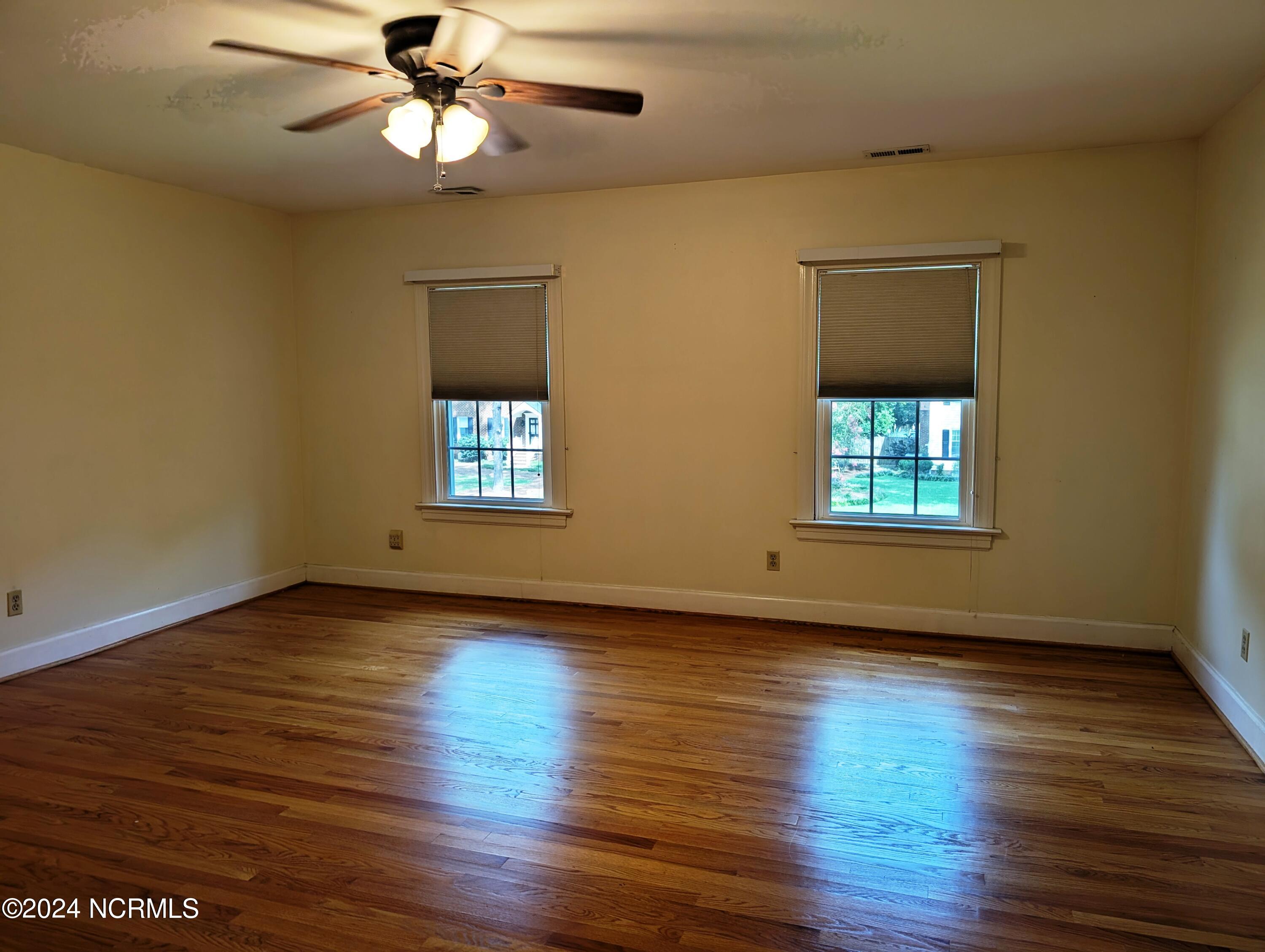 1711 Westbrook Drive Property Photo 17