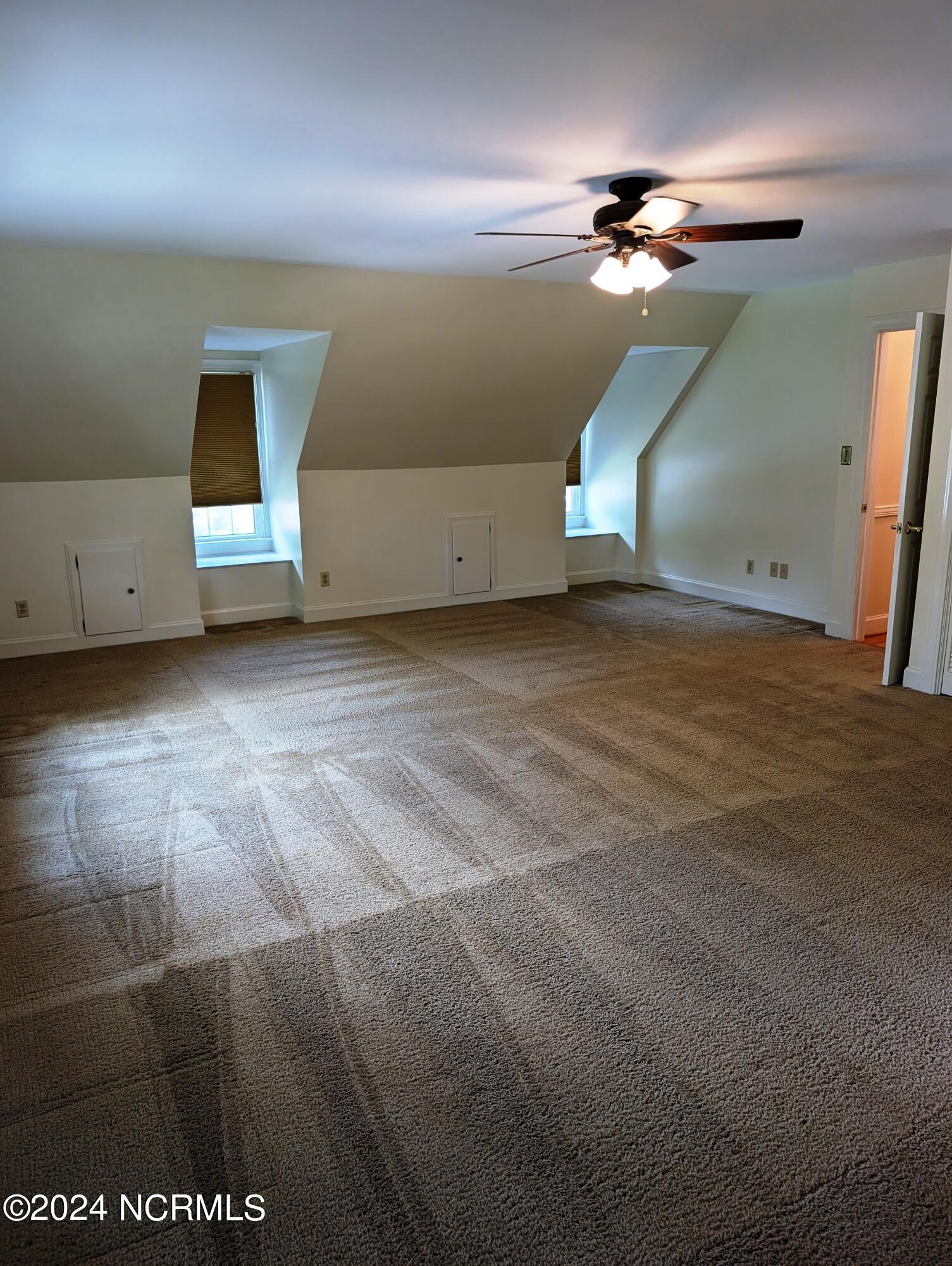 1711 Westbrook Drive Property Photo 31