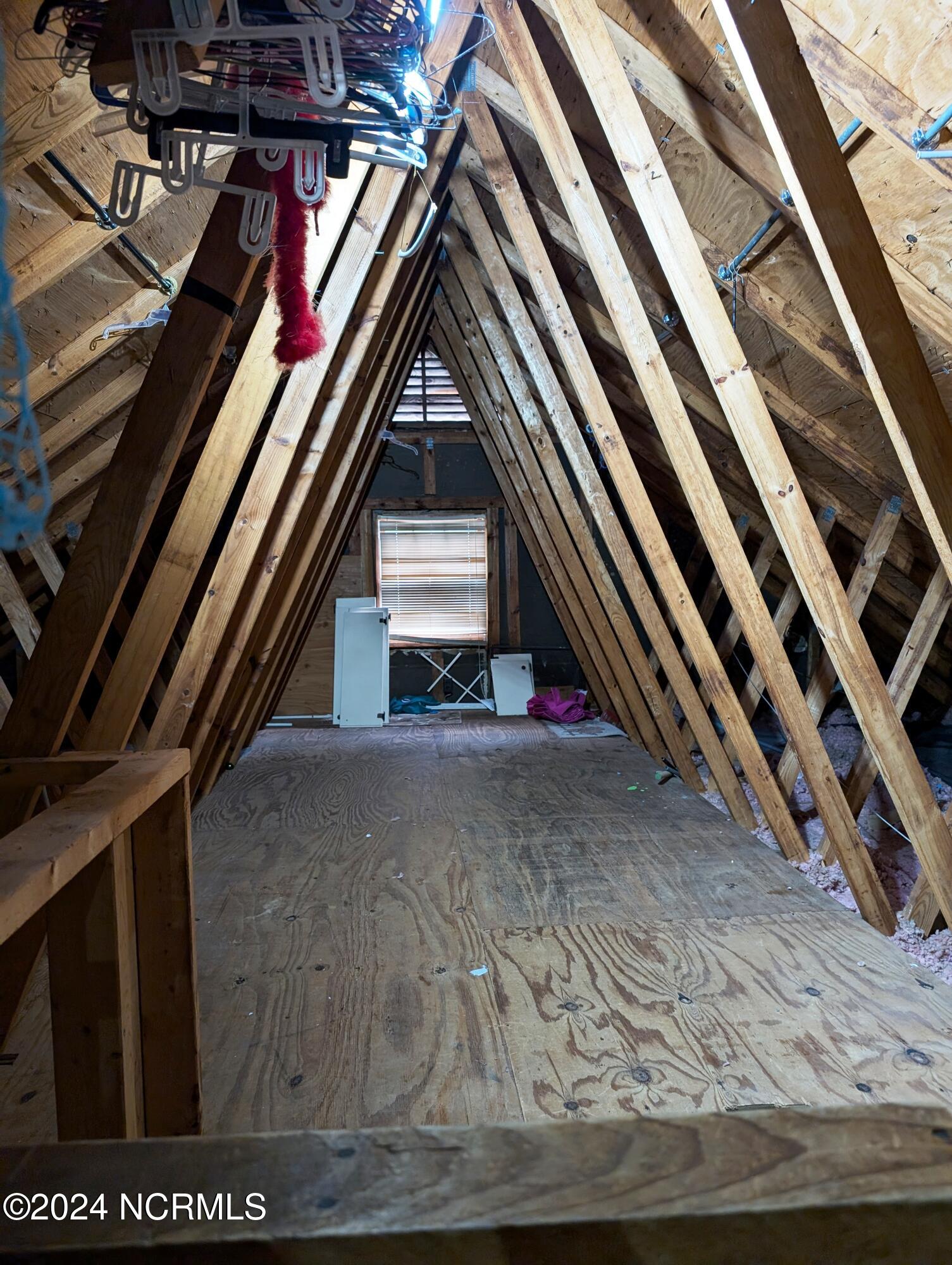 1711 Westbrook Drive Property Photo 34