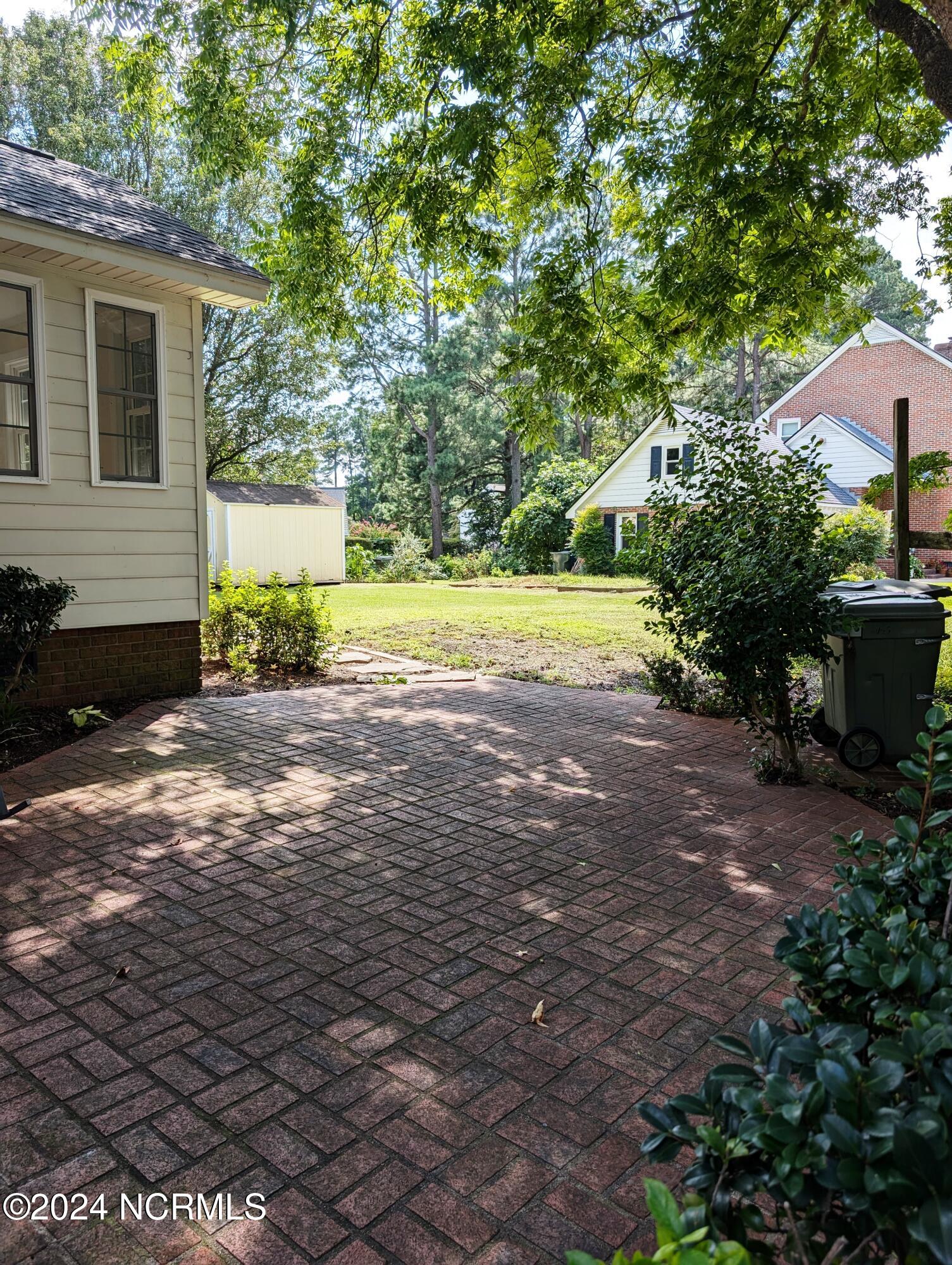 1711 Westbrook Drive Property Photo 39