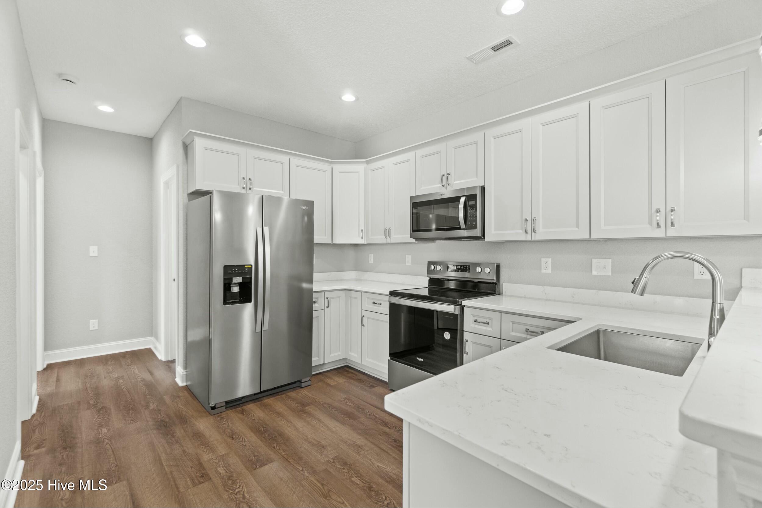 306 Genoa Drive Property Photo 5