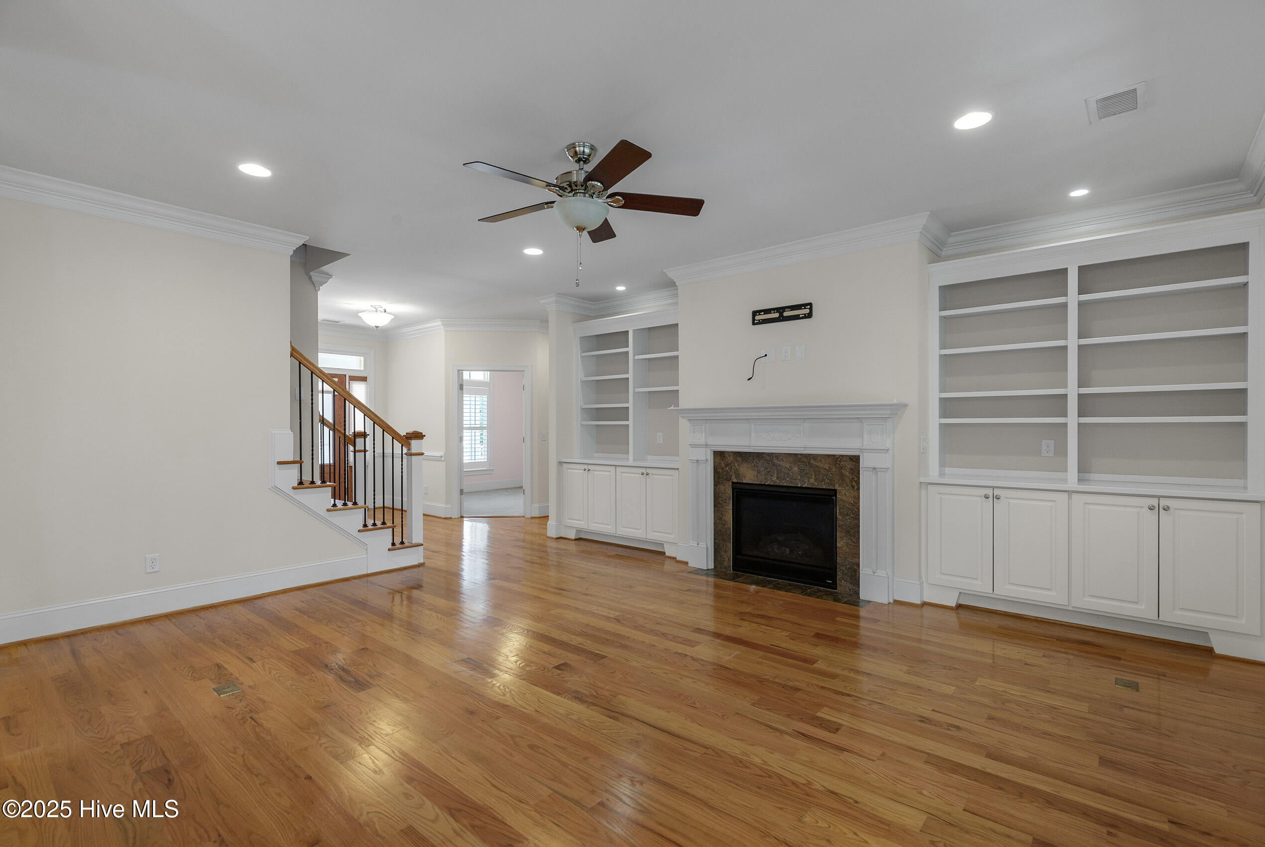 402 Cornubia Drive Property Photo 10