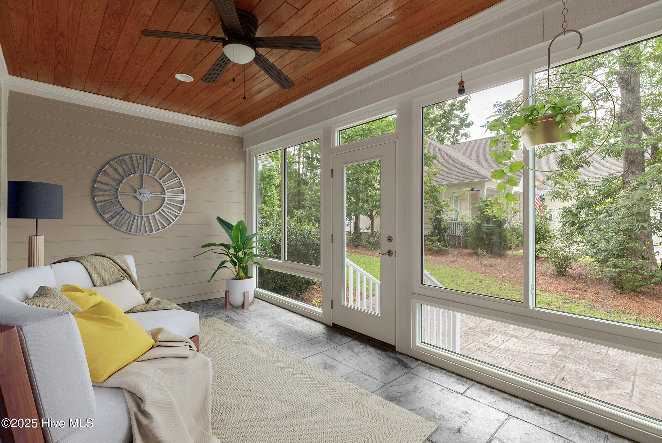 402 Cornubia Drive Property Photo 23