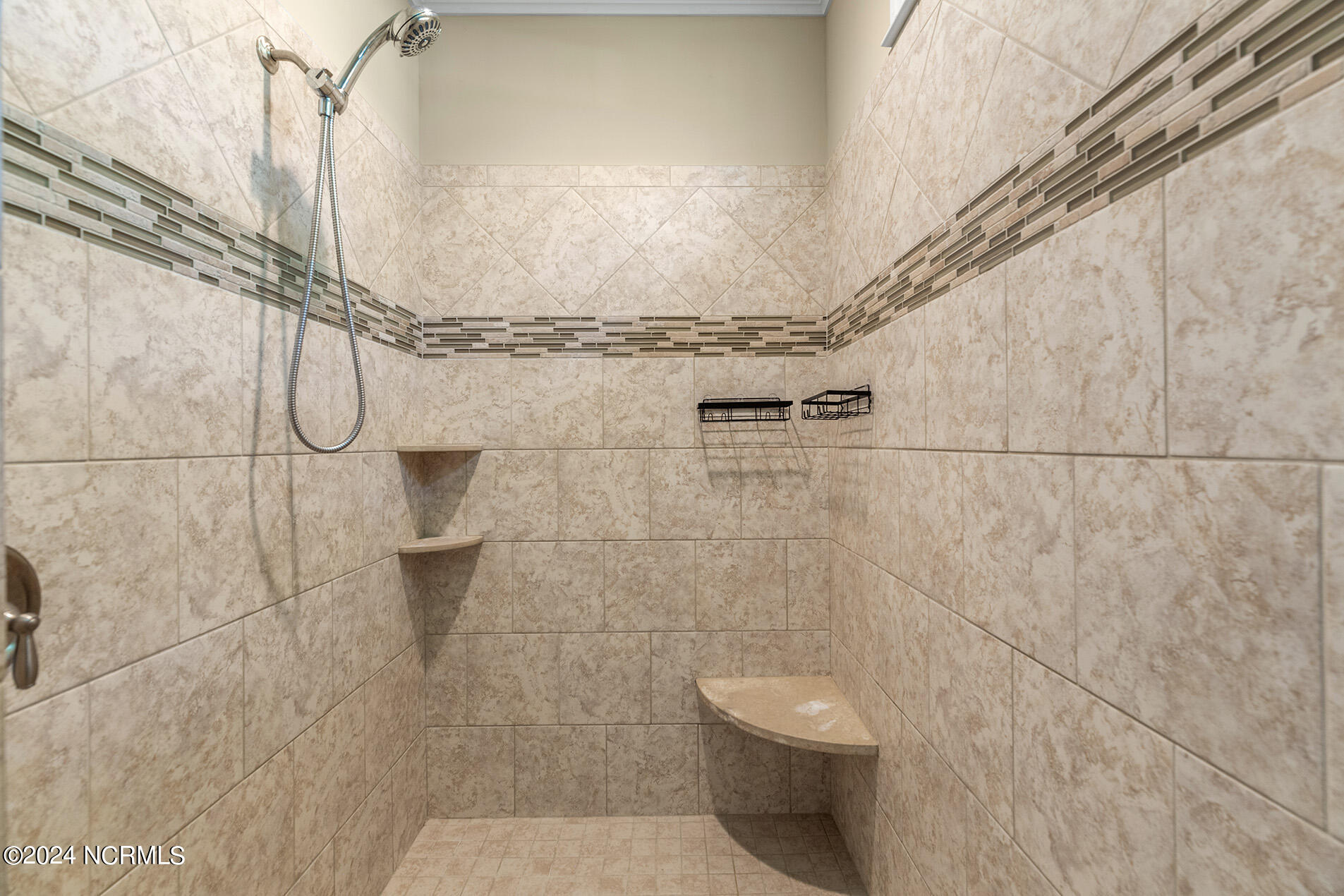 402 Cornubia Drive Property Photo 25