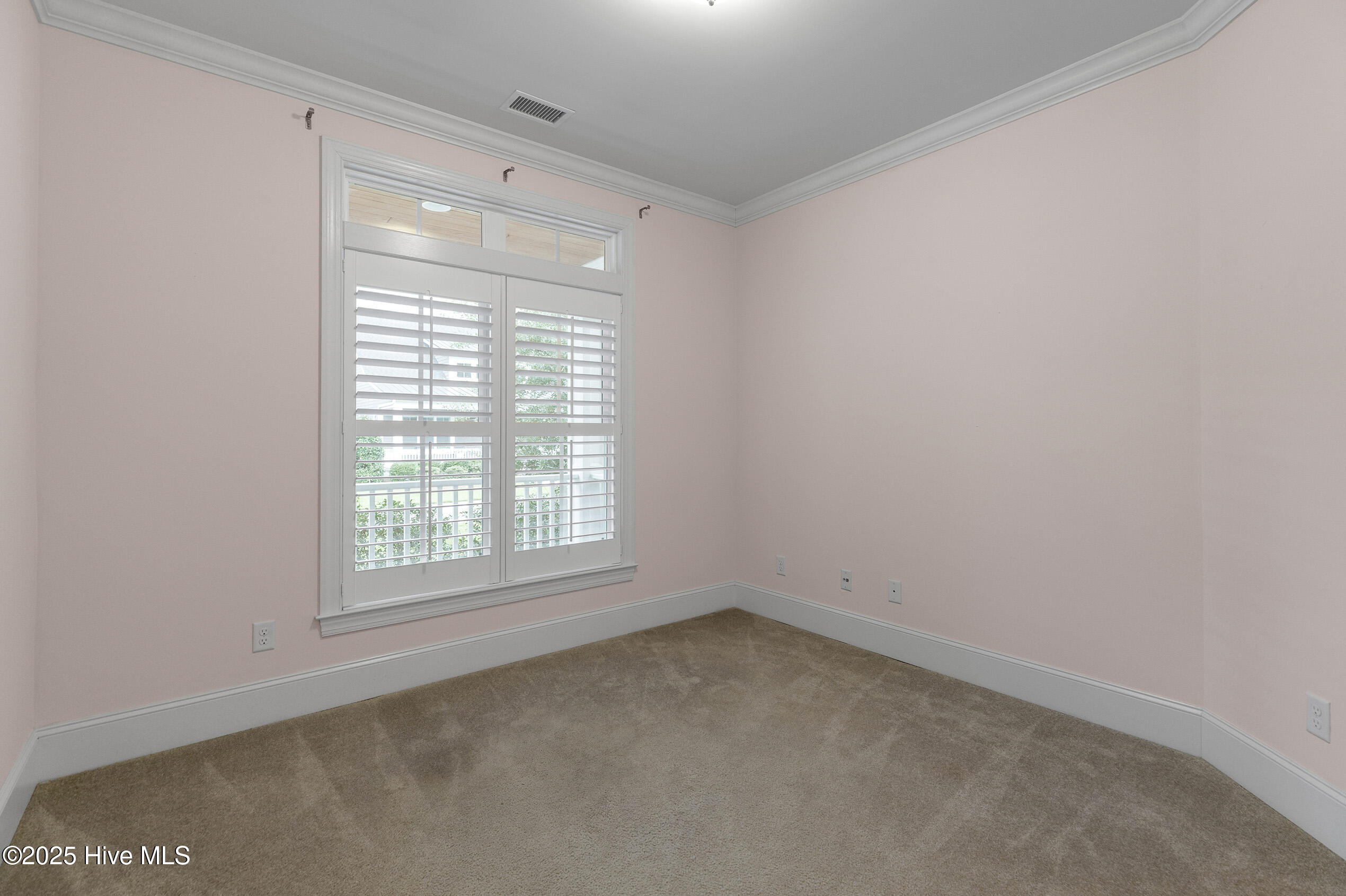 402 Cornubia Drive Property Photo 27