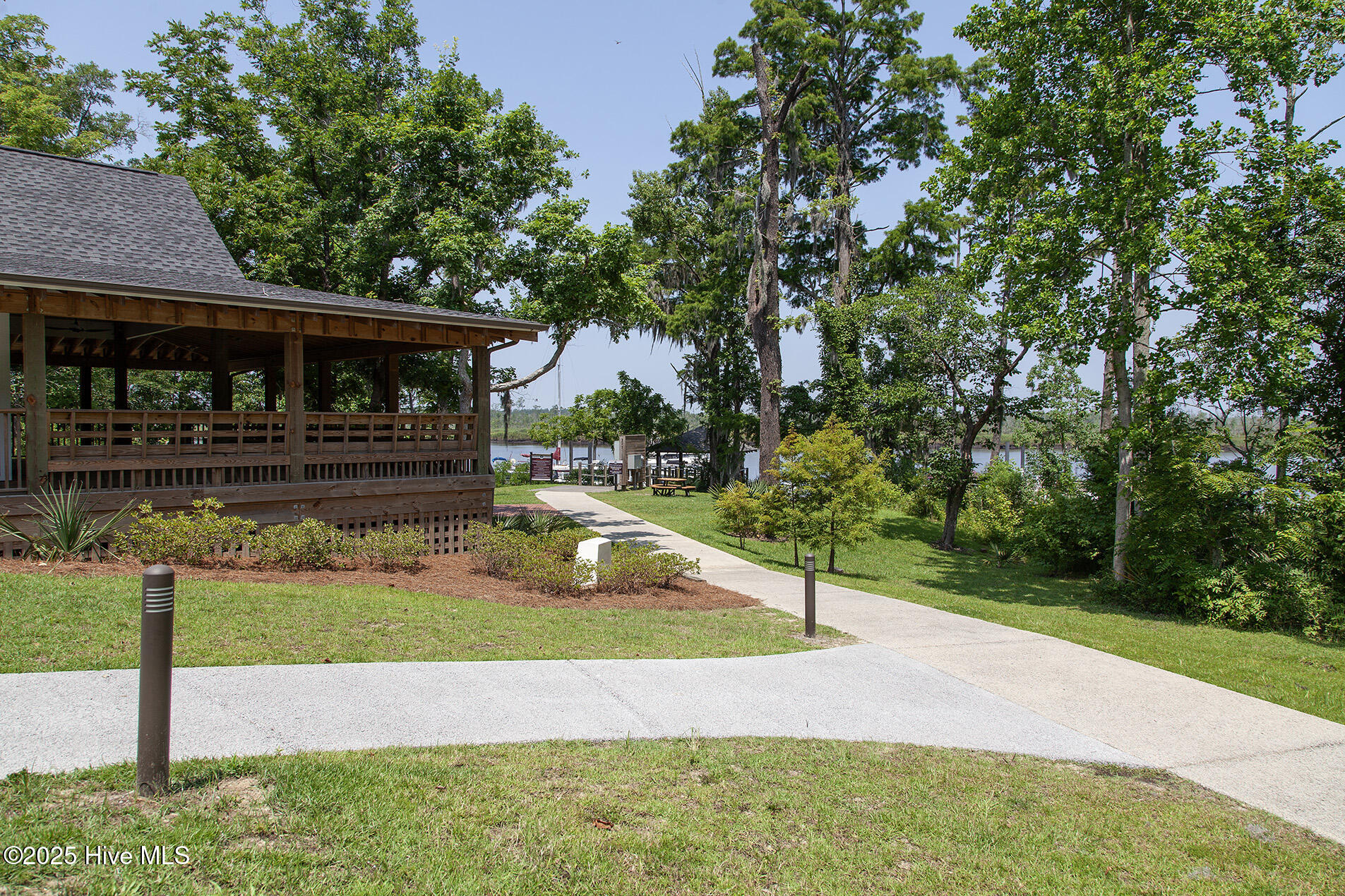 402 Cornubia Drive Property Photo 71