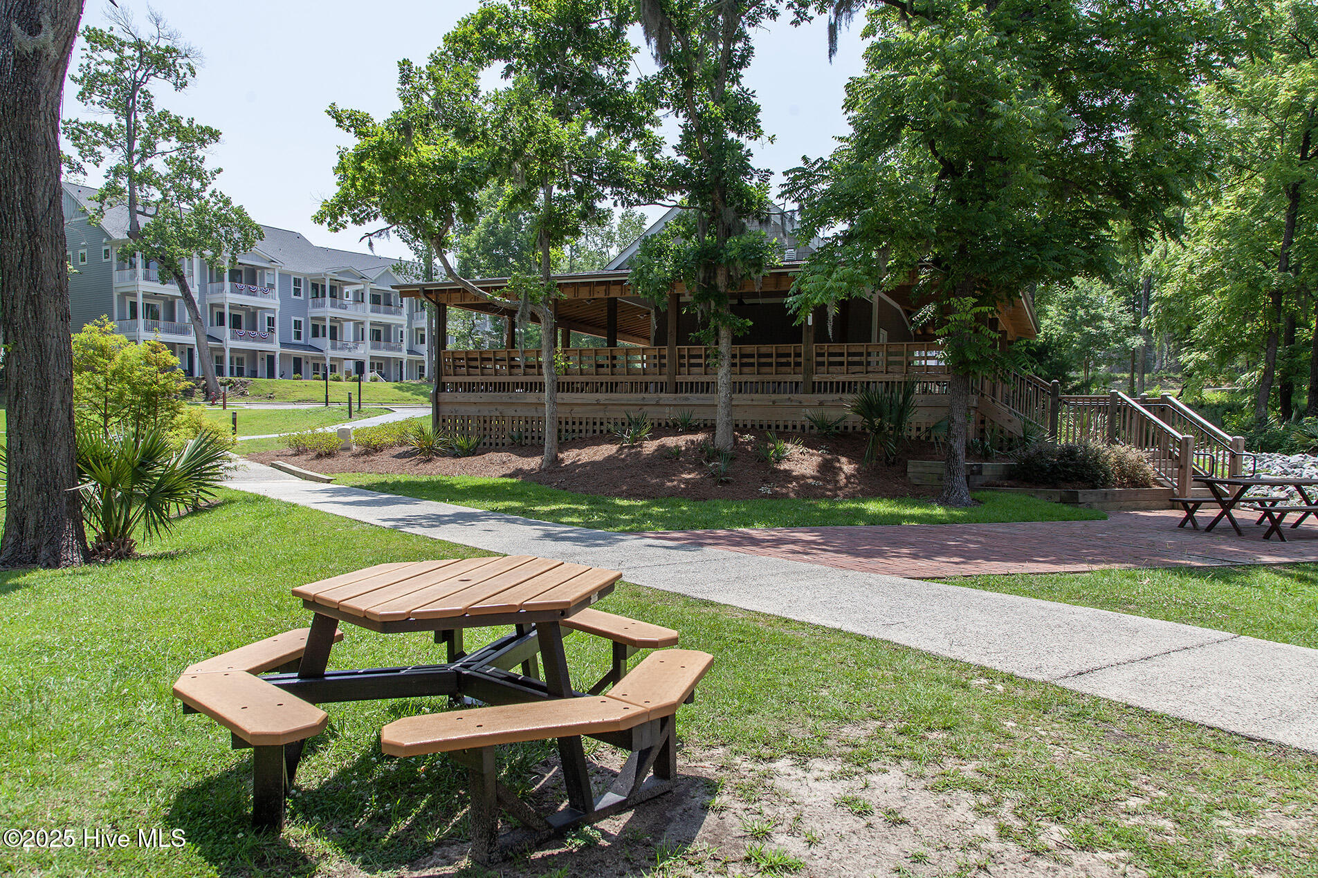 402 Cornubia Drive Property Photo 72