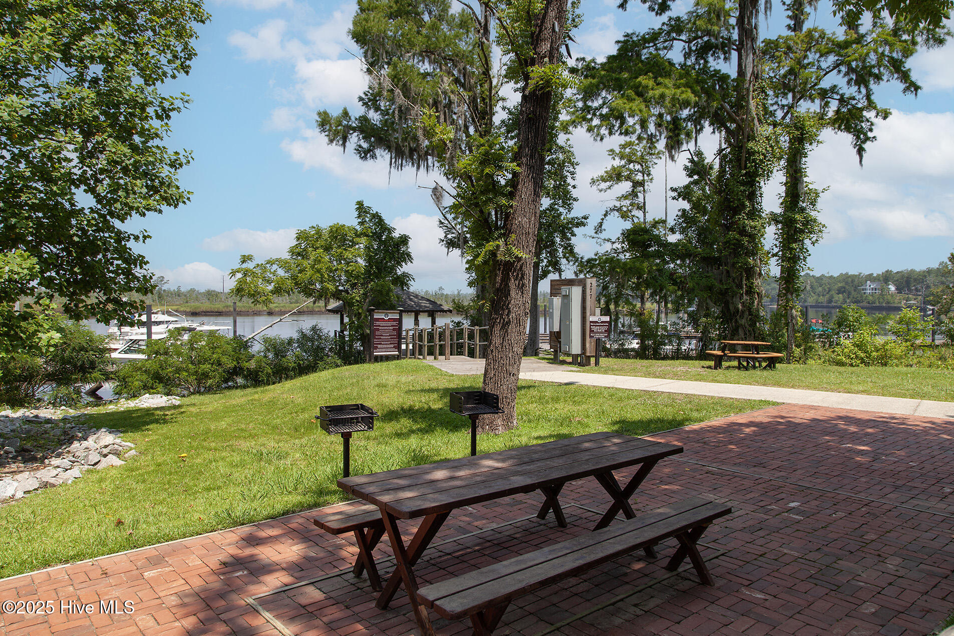 402 Cornubia Drive Property Photo 74