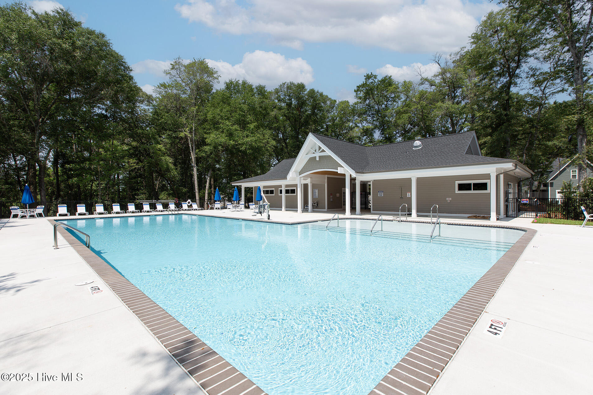 402 Cornubia Drive Property Photo 80