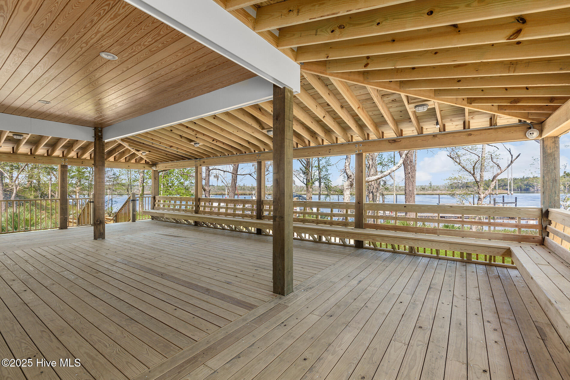 402 Cornubia Drive Property Photo 81