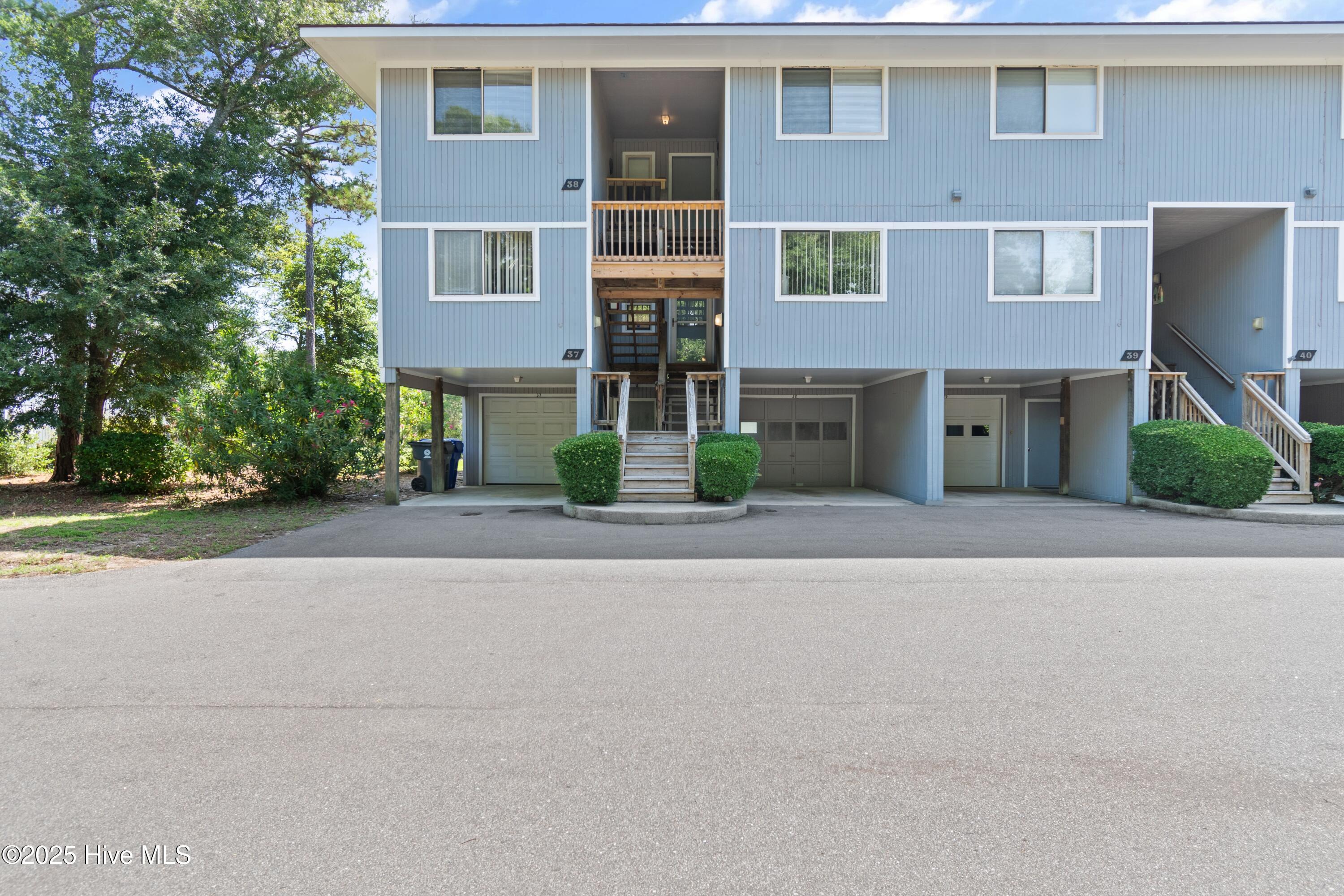 37 Bunker Court Property Photo 1