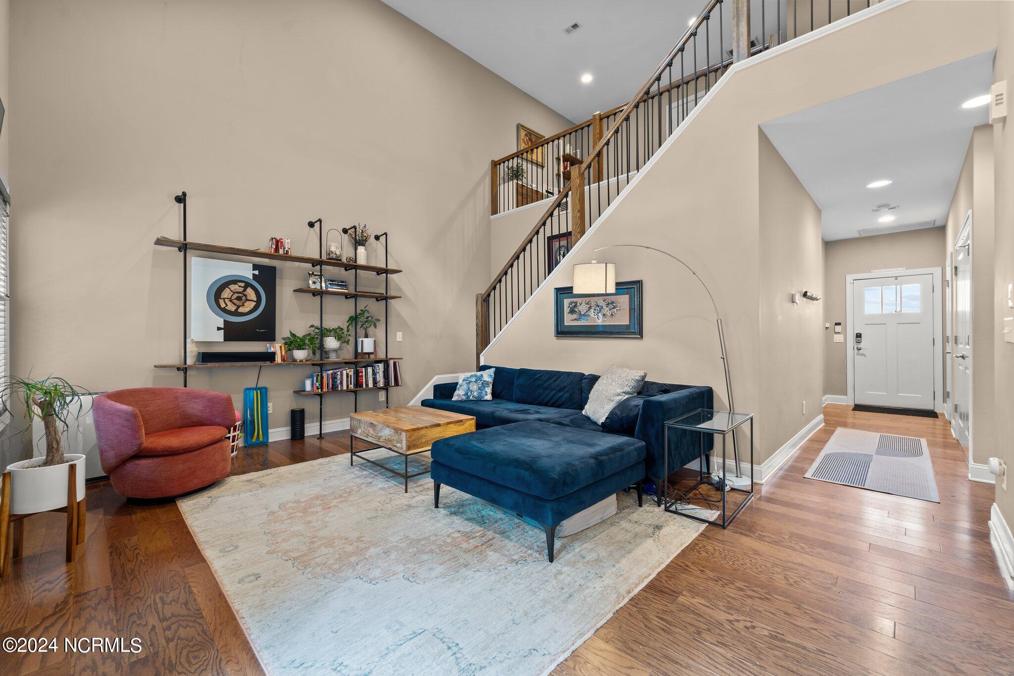 177 Pinebranch Court Property Photo 8