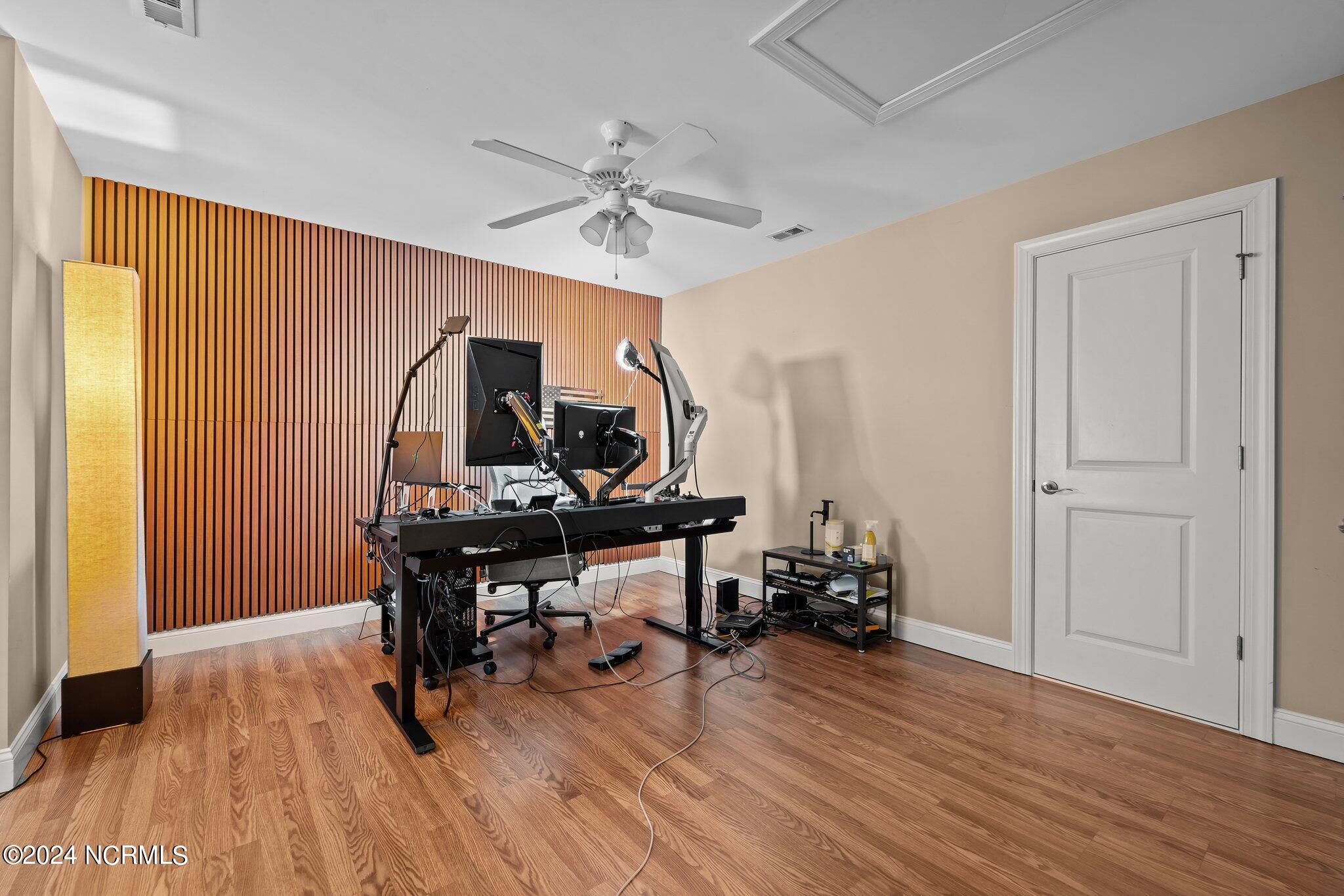 177 Pinebranch Court Property Photo 24