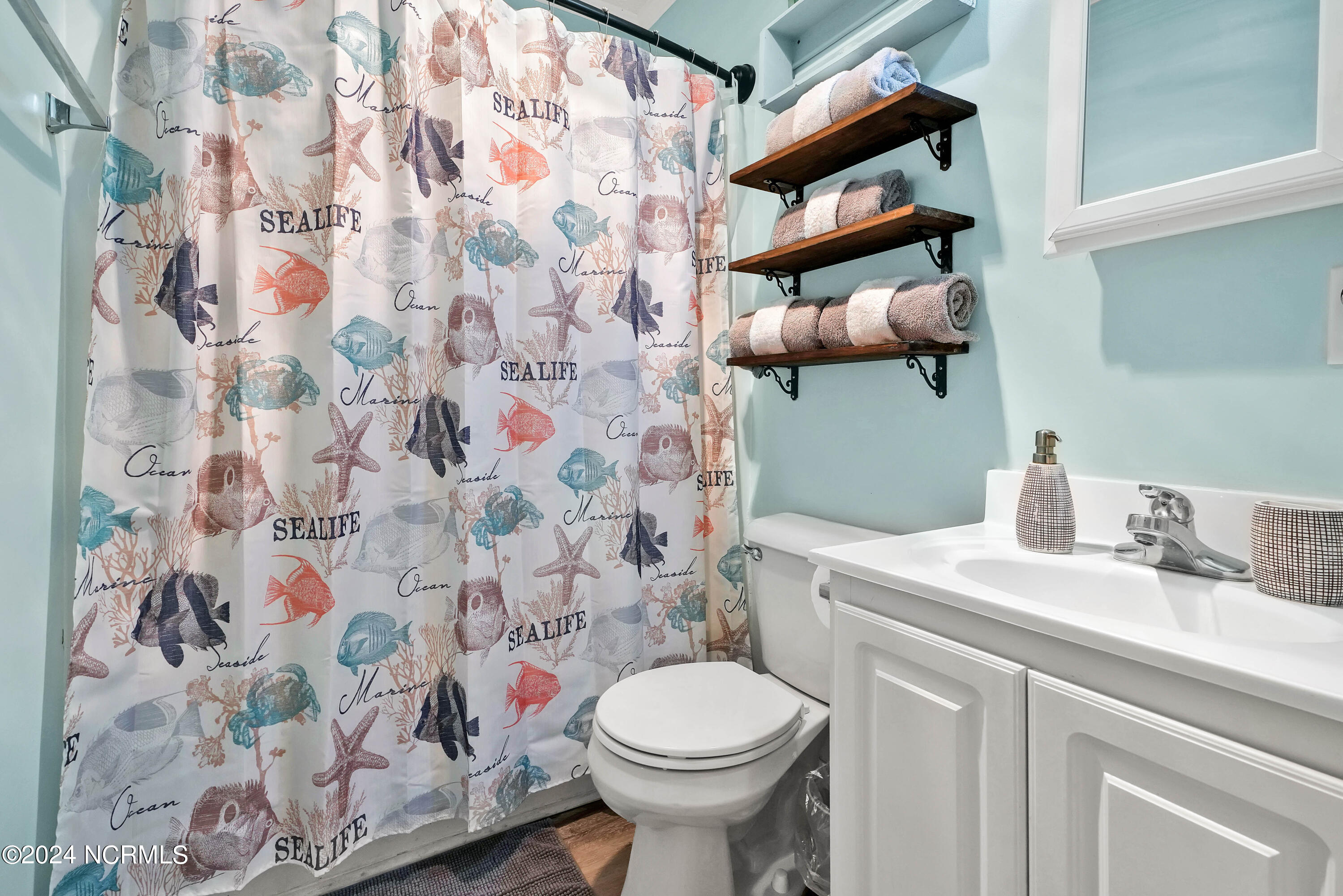 2264 New River Inlet Road 303 Property Photo 9