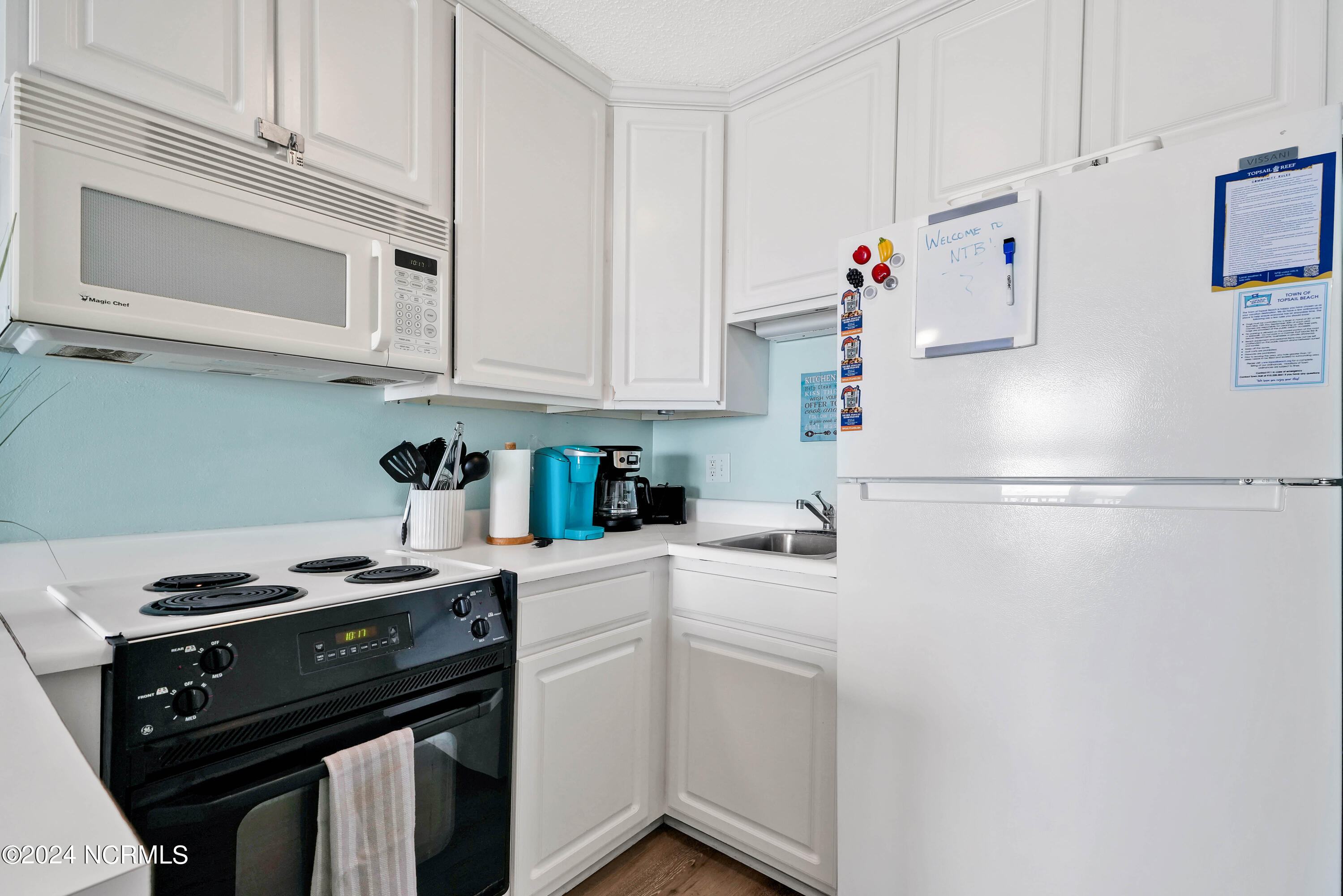 2264 New River Inlet Road 303 Property Photo 19