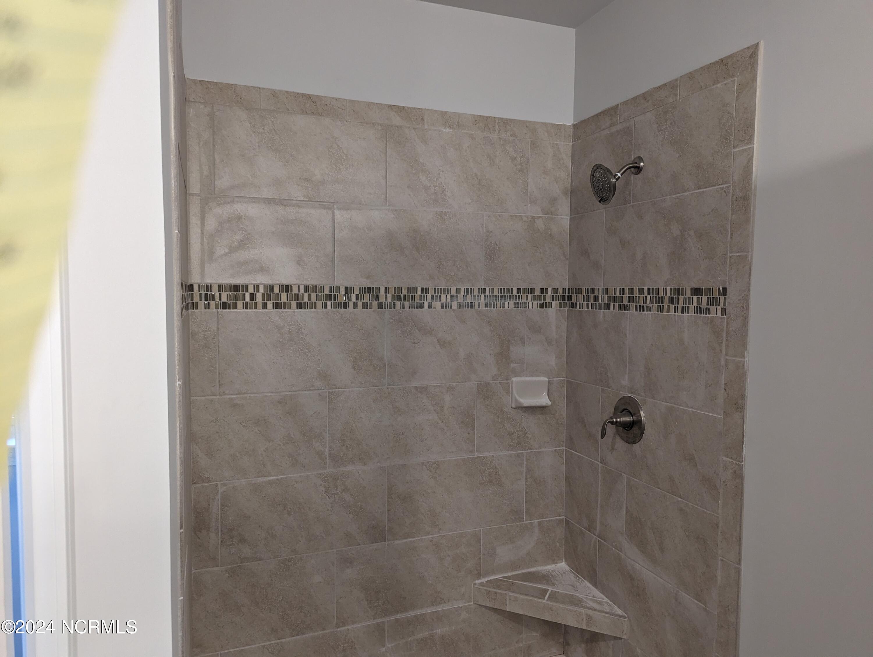 716 Greenwich Place Property Photo 9