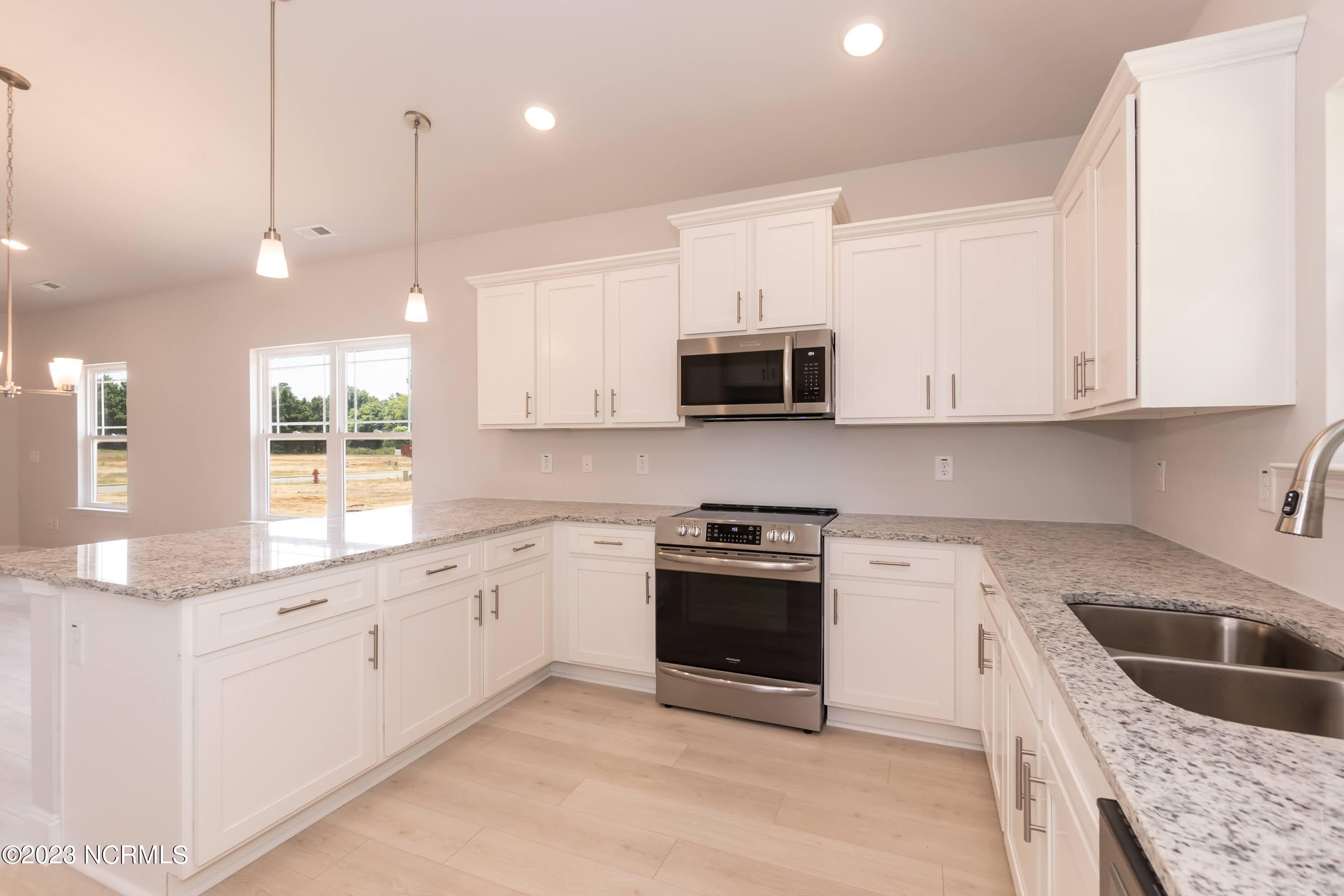 716 Greenwich Place Property Photo 19
