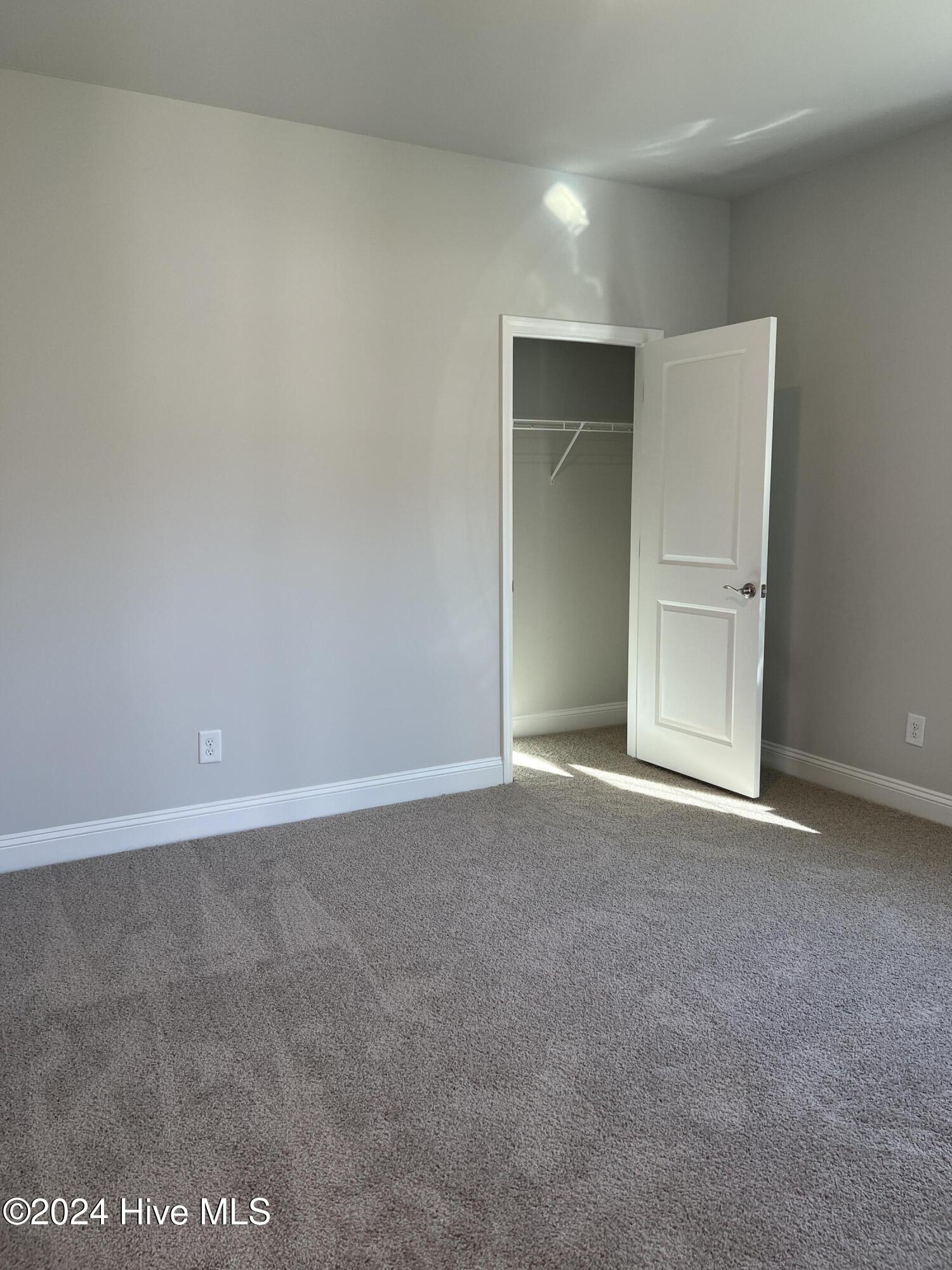 710 Greenwich Place Property Photo 11
