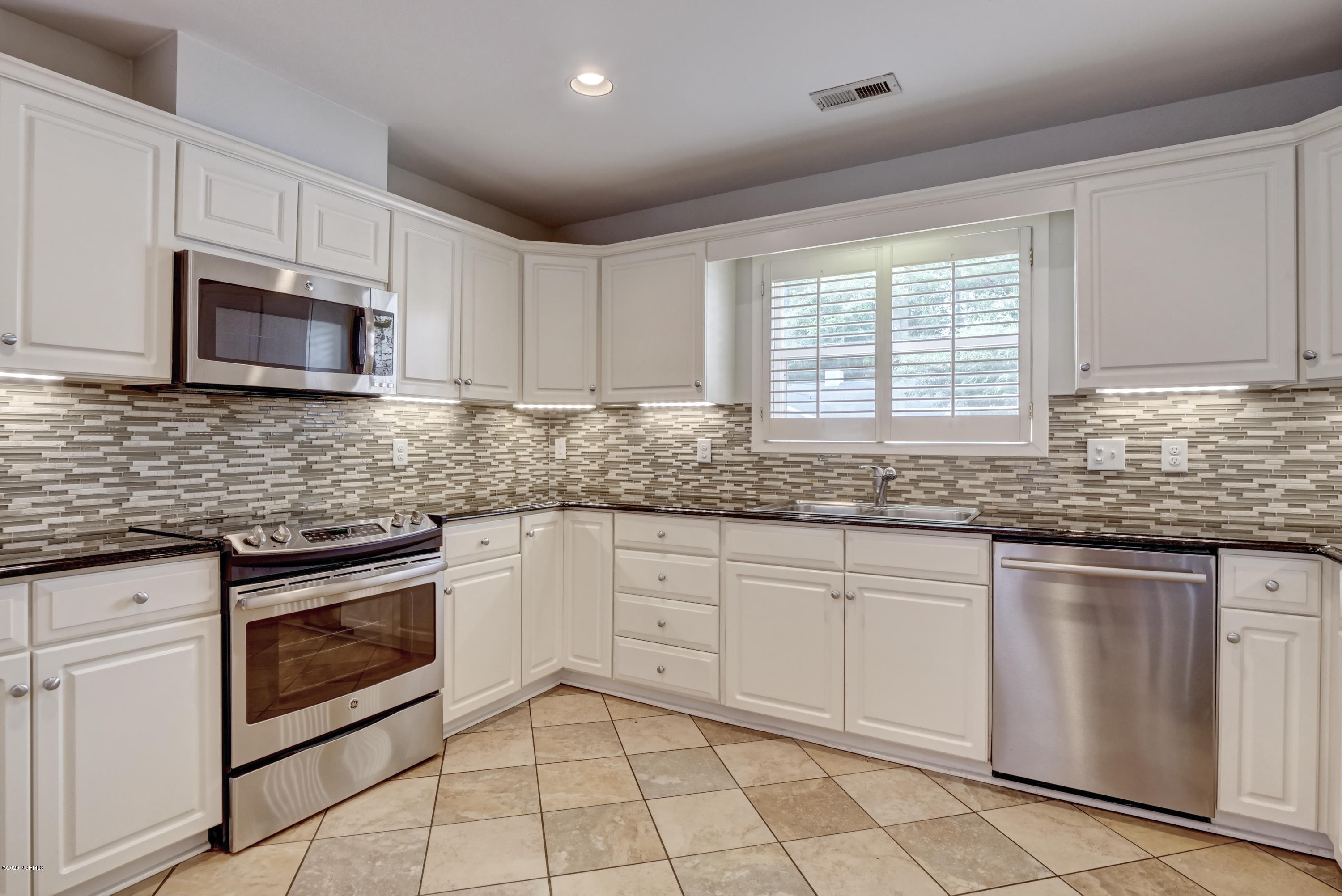 1305 Clipper Lane Property Photo 13