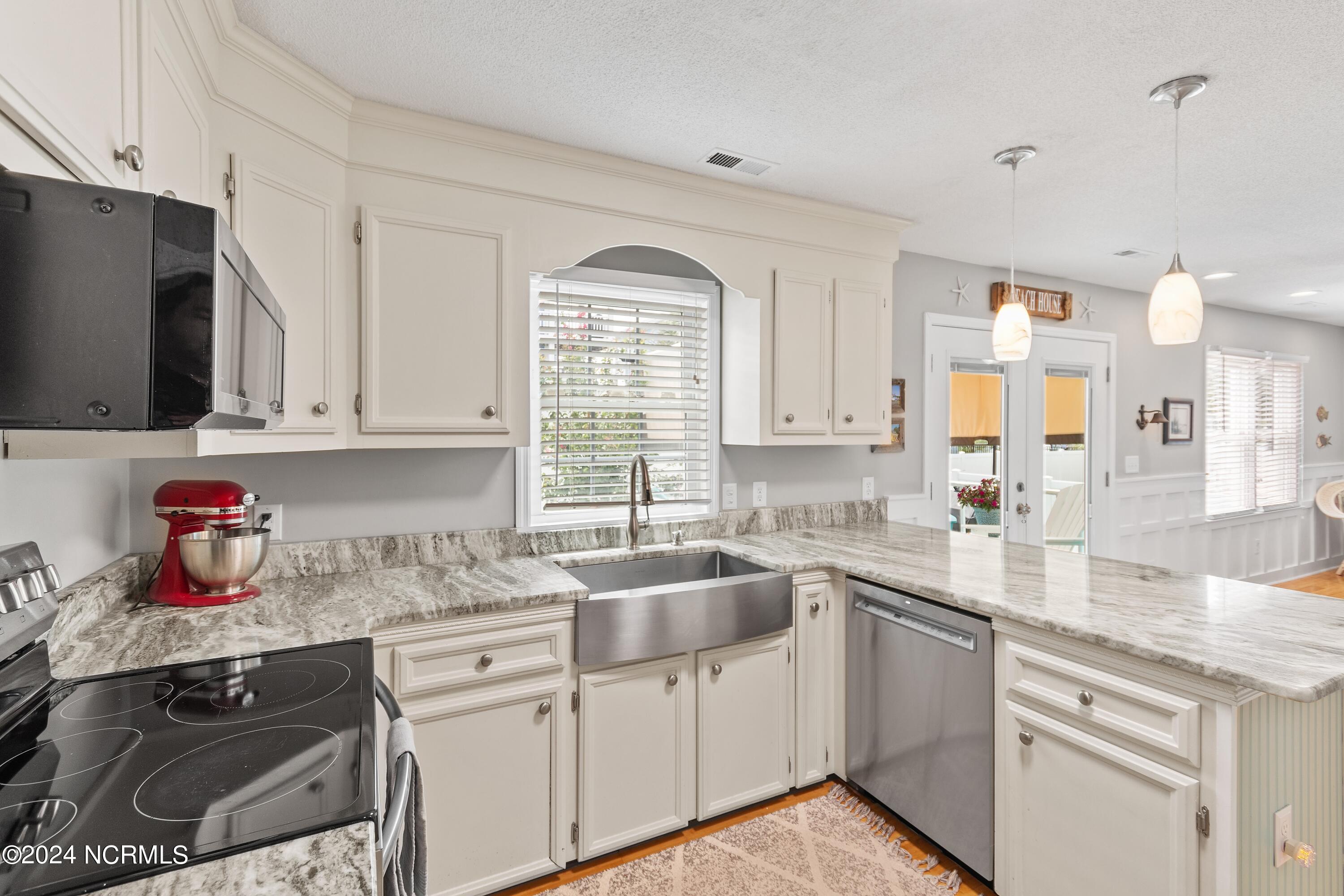 142 Carolina Avenue Property Photo 21