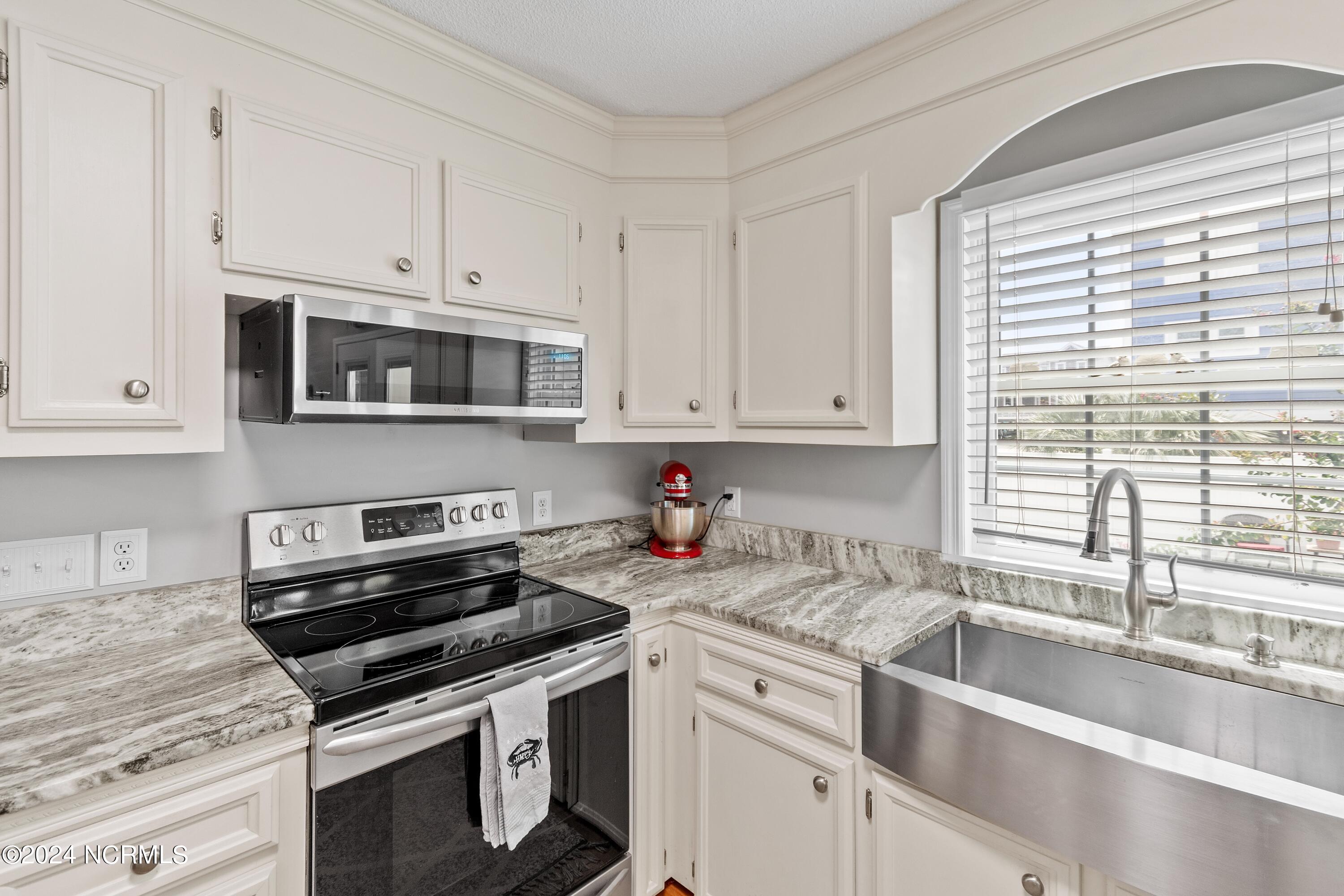 142 Carolina Avenue Property Photo 22