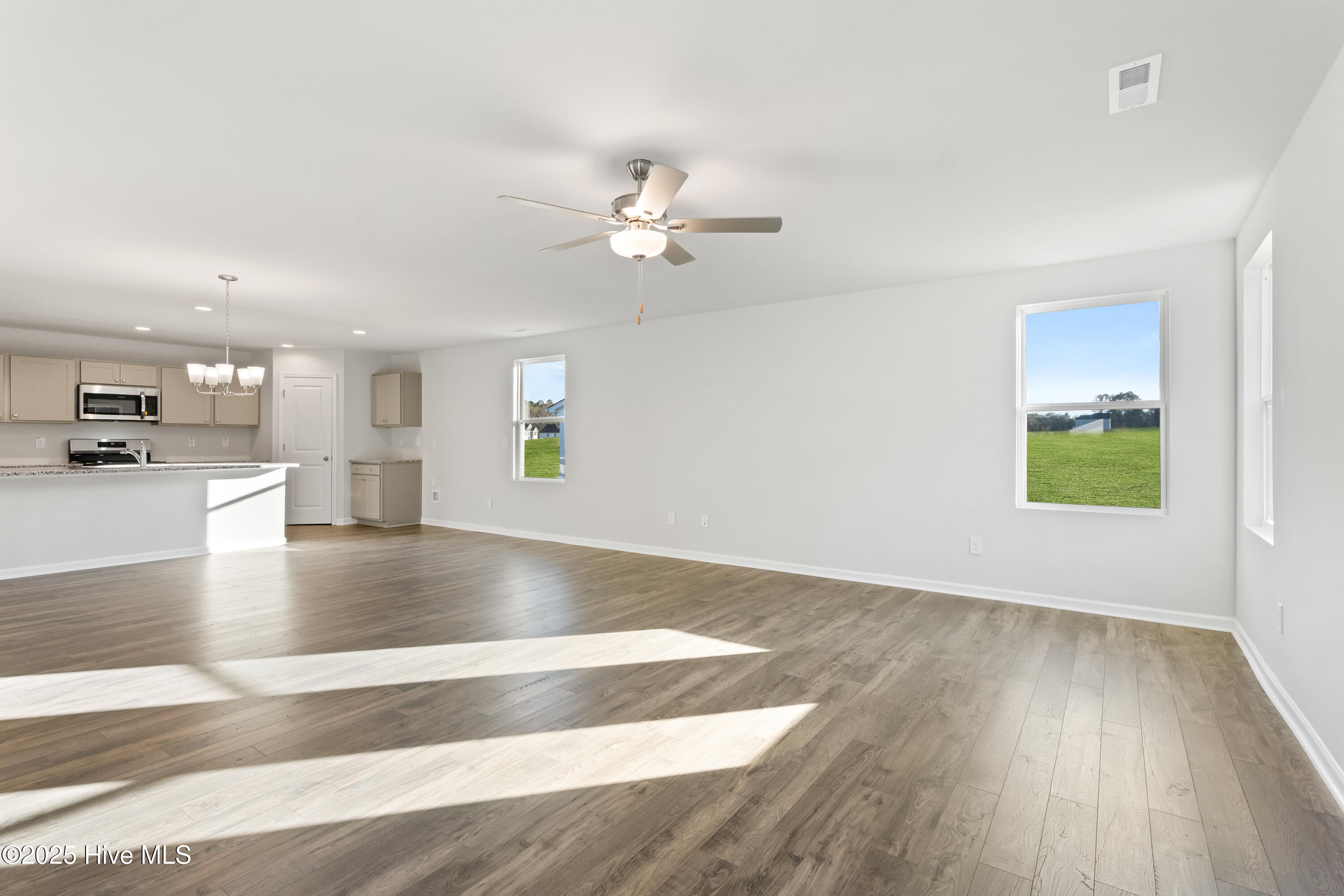 407 Deep River Road Property Photo 18