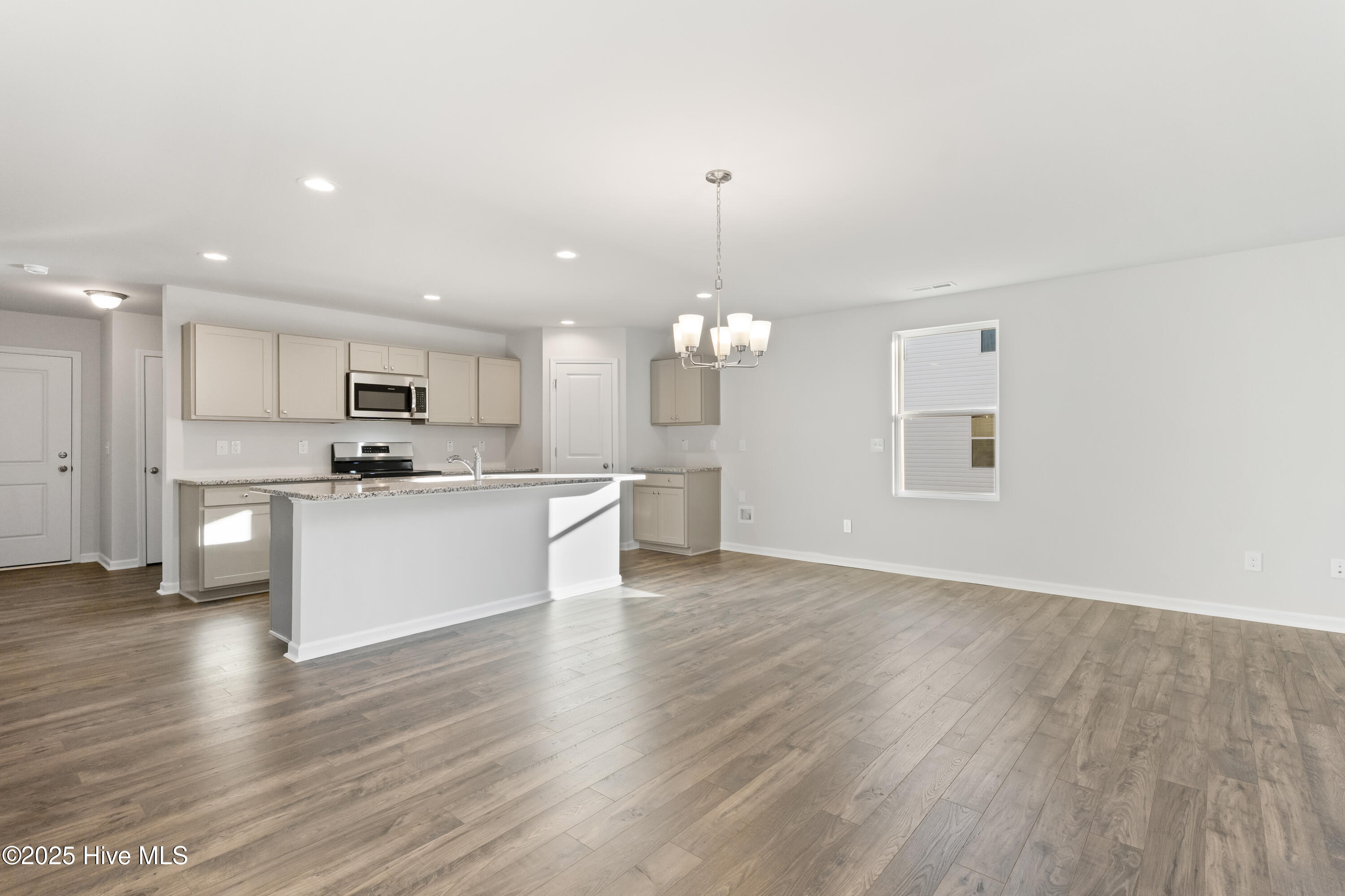 407 Deep River Road Property Photo 19