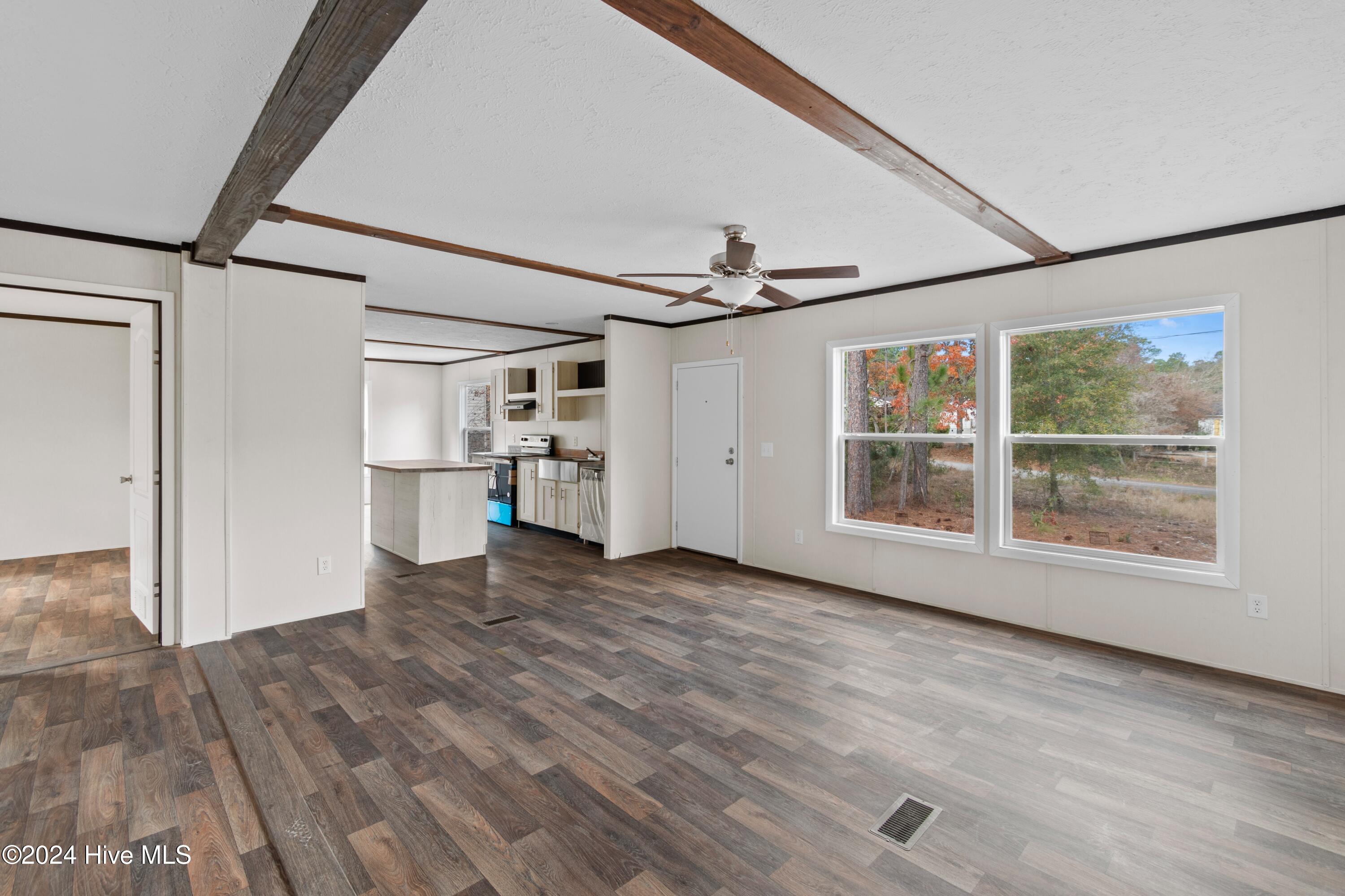 1760 Navajo Road Property Photo 6