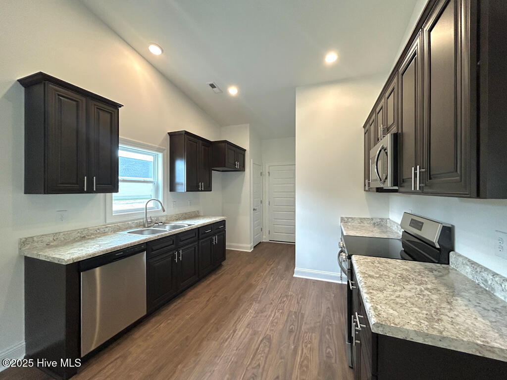 103 Killis Boulevard Property Photo 18