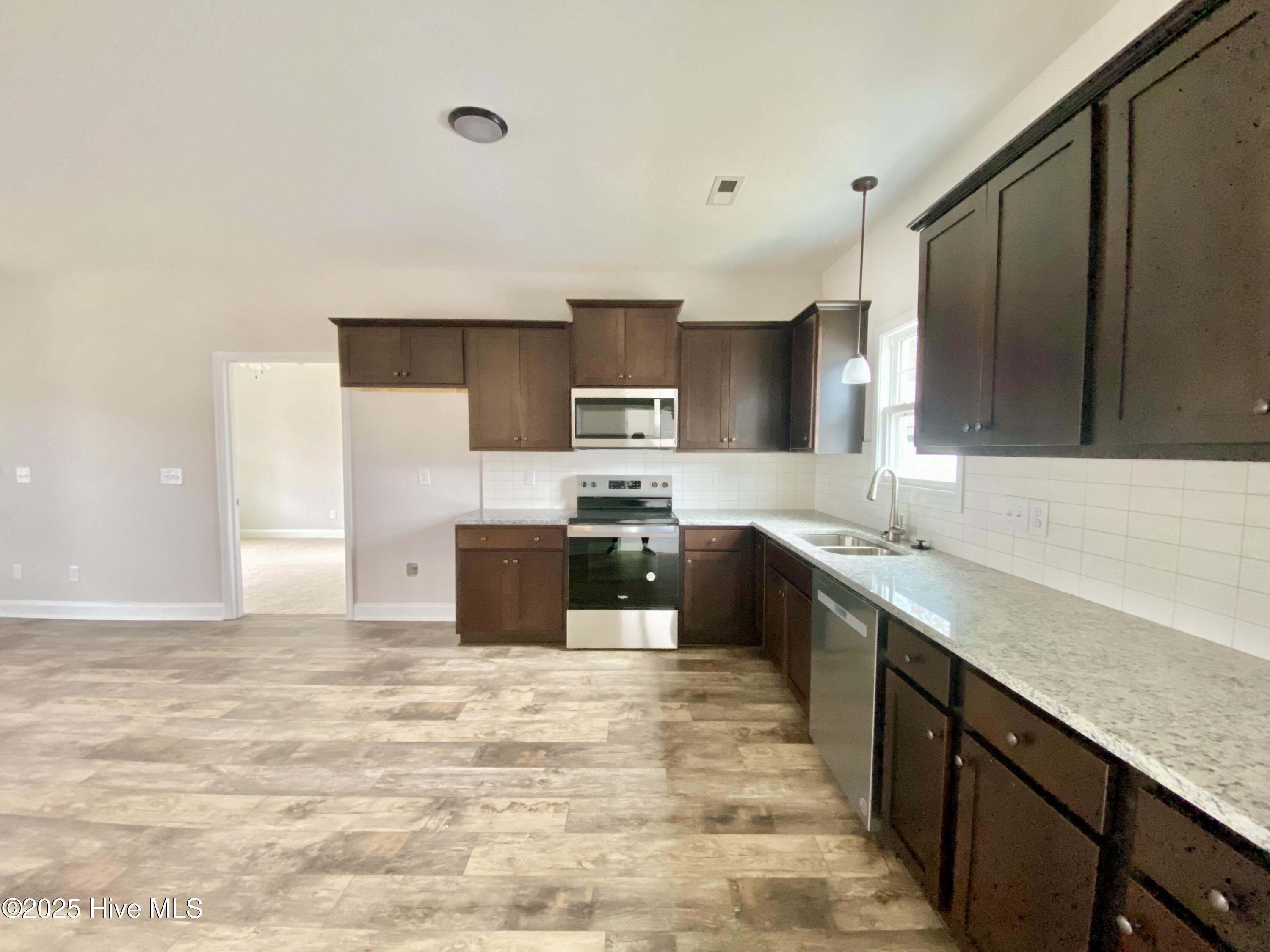 36 Kevior Avenue Property Photo 9