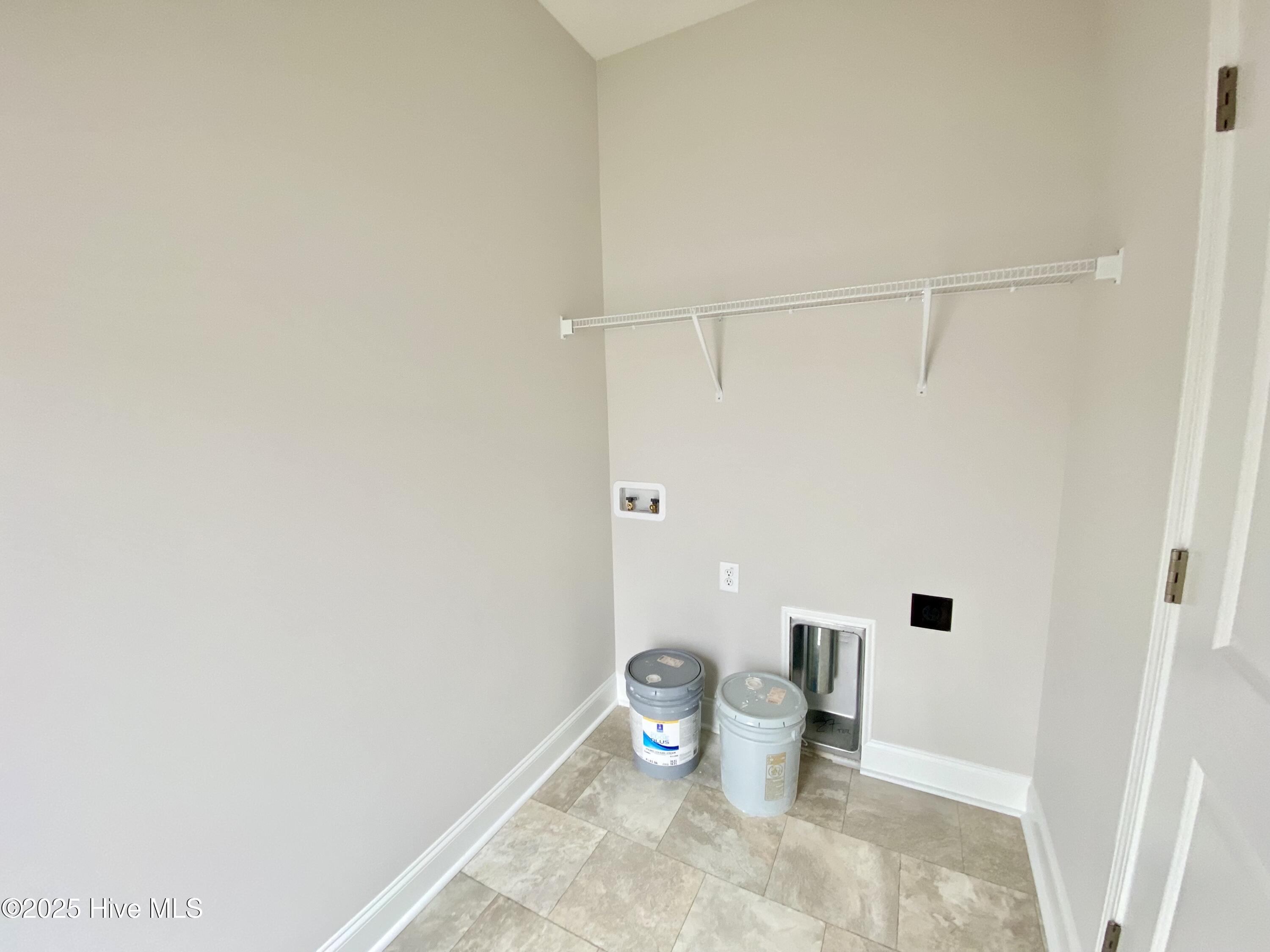 36 Kevior Avenue Property Photo 25