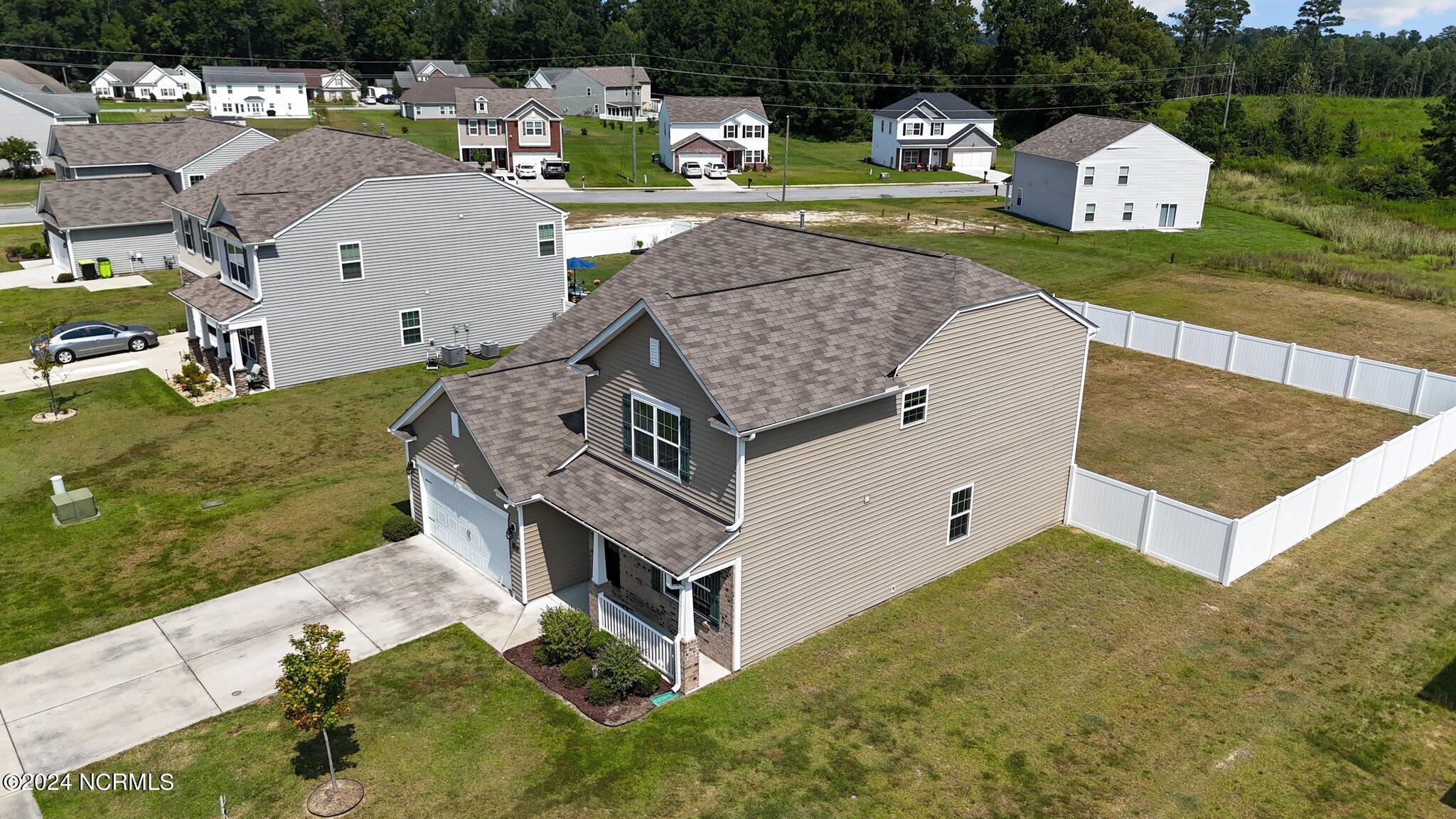 3185 Streamside Lane Property Photo 37