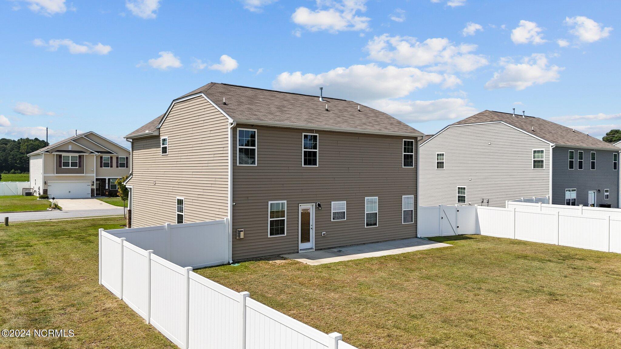 3185 Streamside Lane Property Photo 40