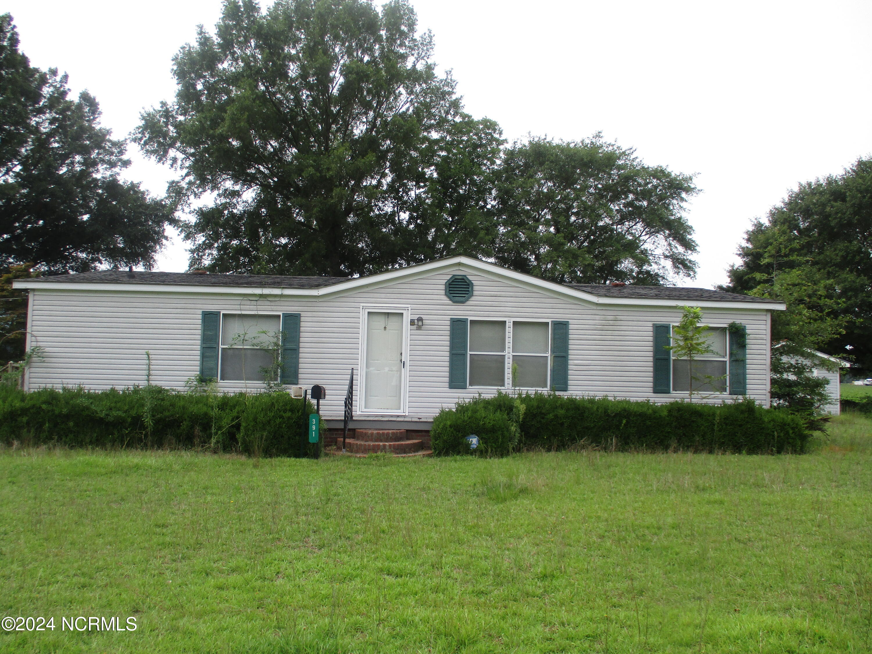391 Fourth Street Property Photo