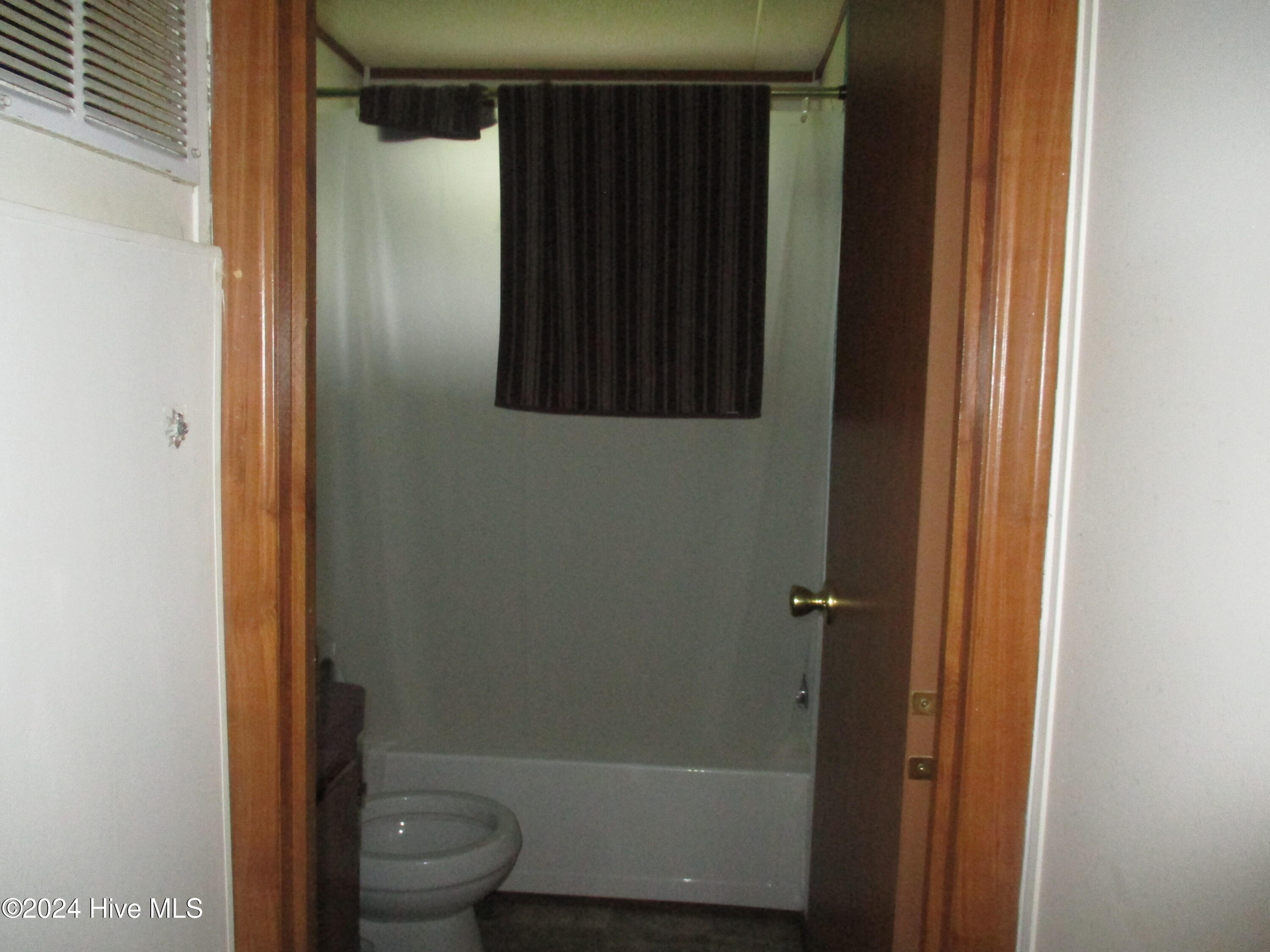 391 Fourth Street Property Photo 4