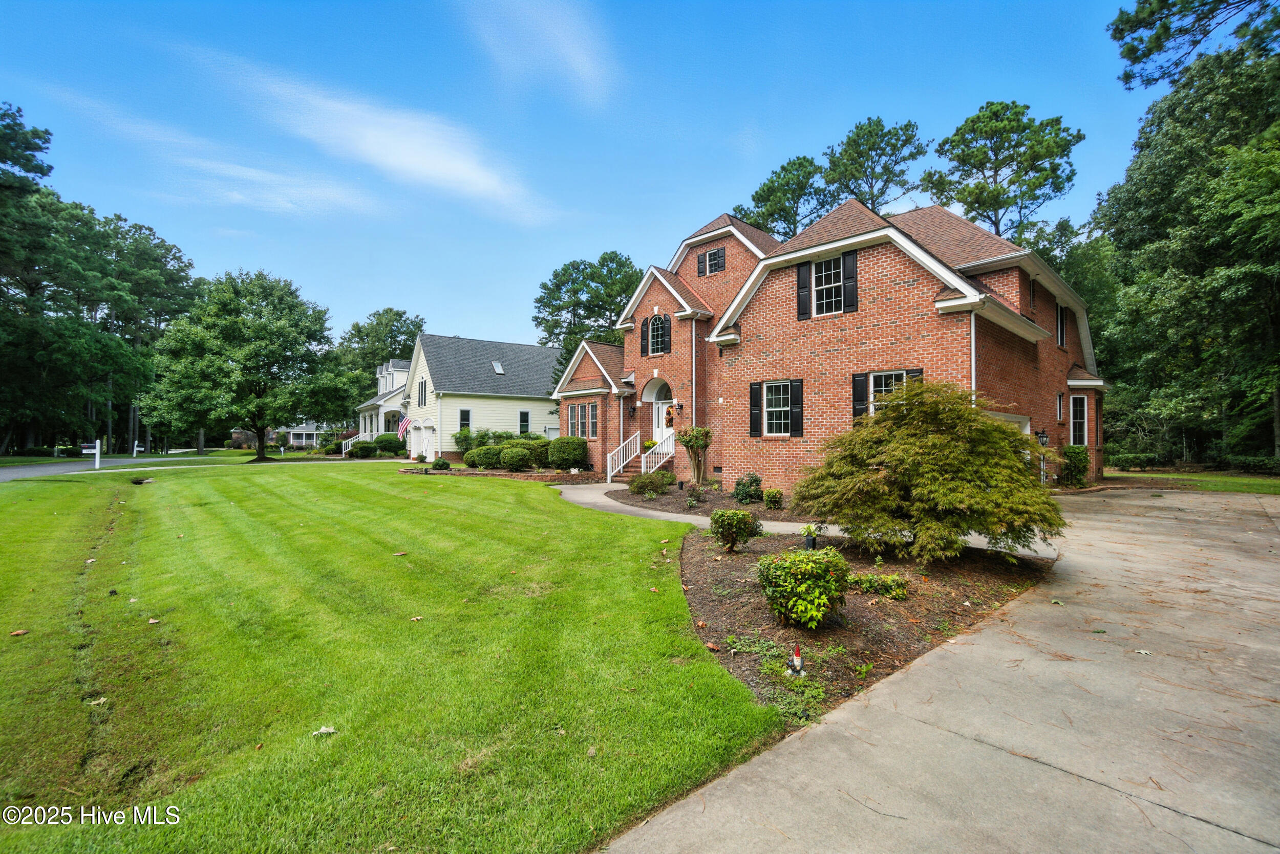 120 New River Drive Property Photo 3