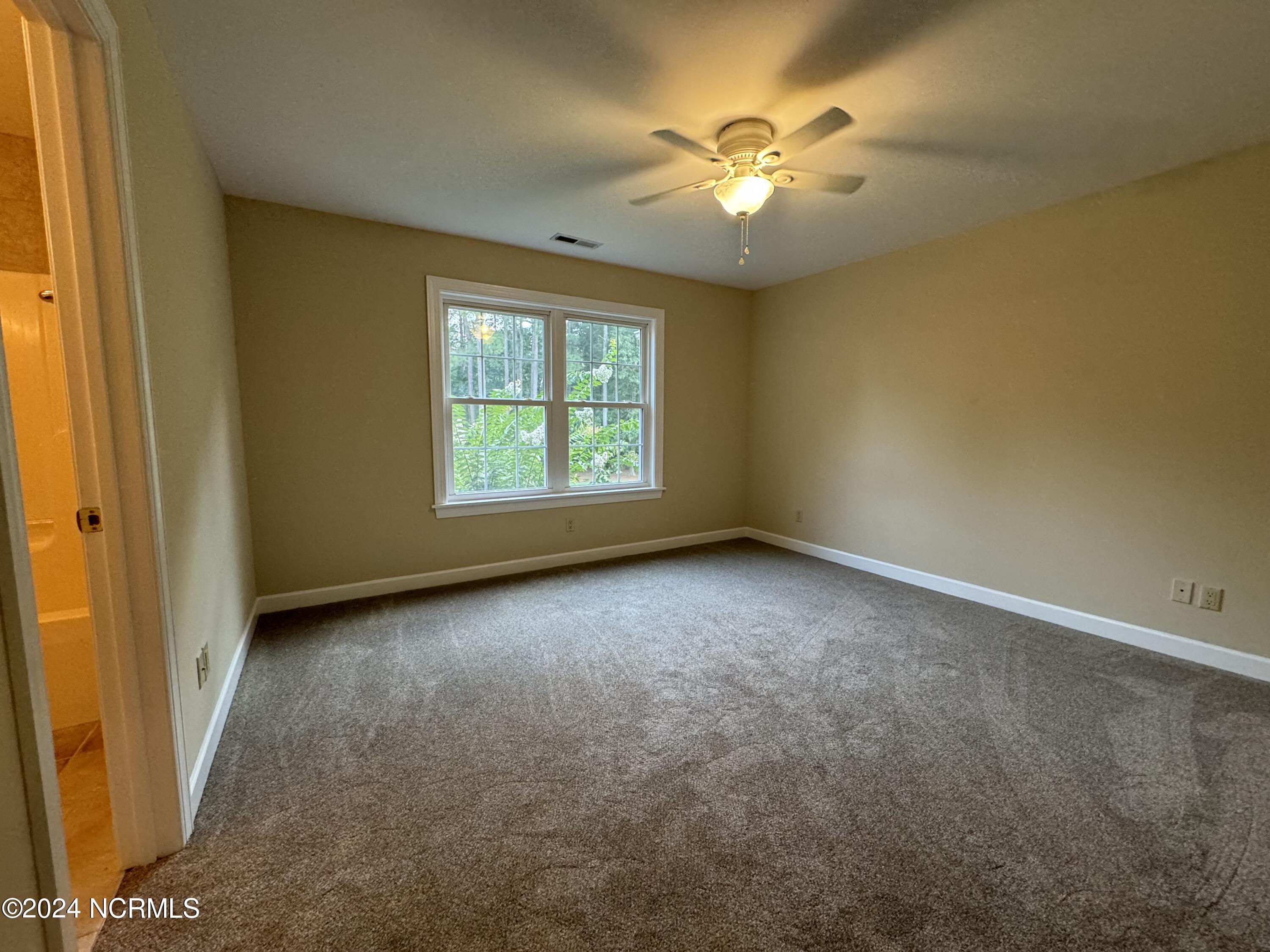 120 New River Drive Property Photo 9