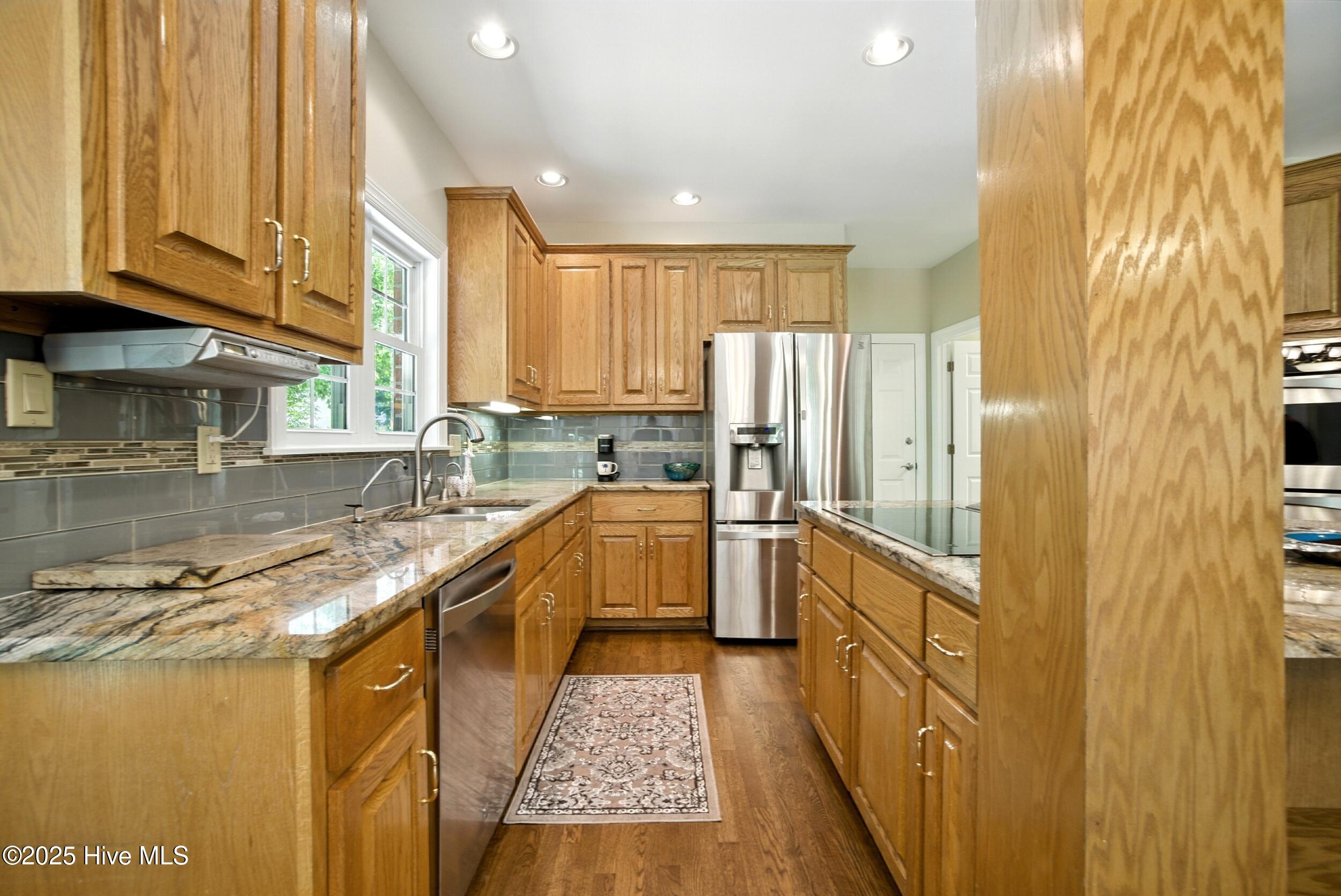 120 New River Drive Property Photo 12