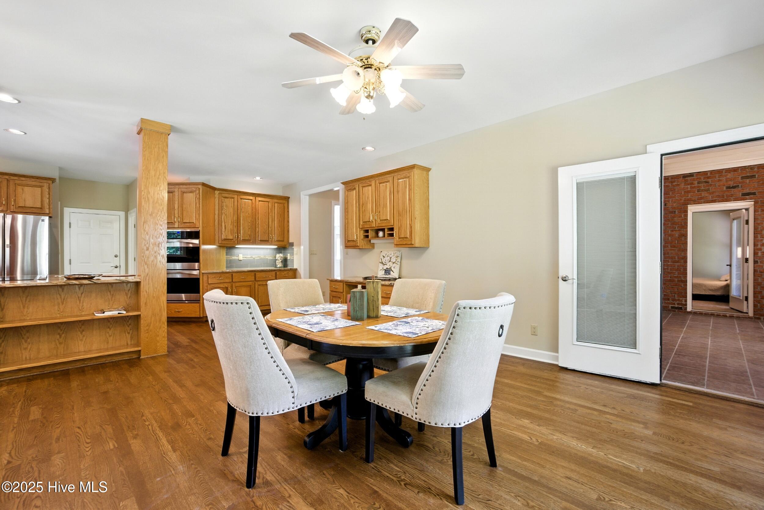 120 New River Drive Property Photo 13