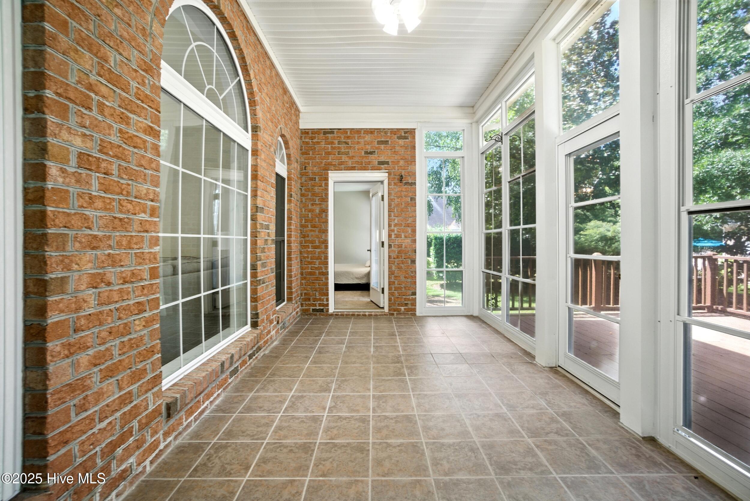 120 New River Drive Property Photo 20