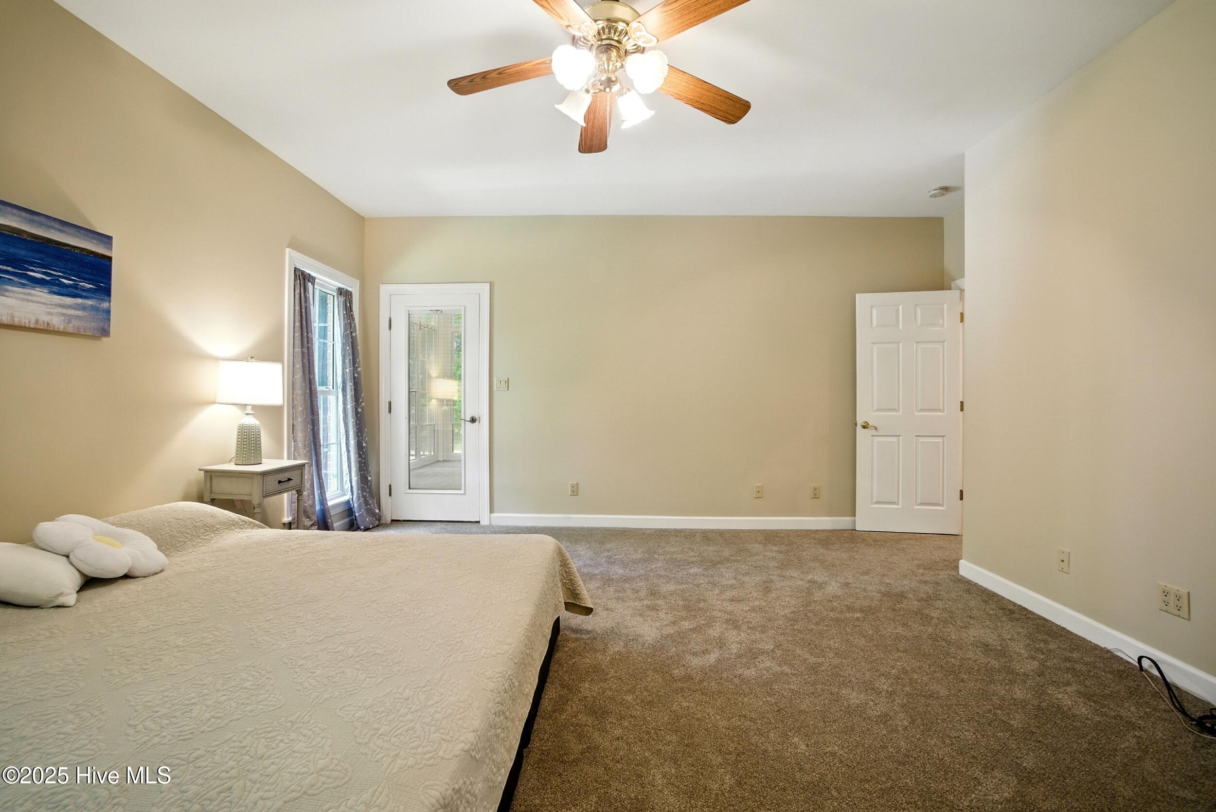 120 New River Drive Property Photo 23