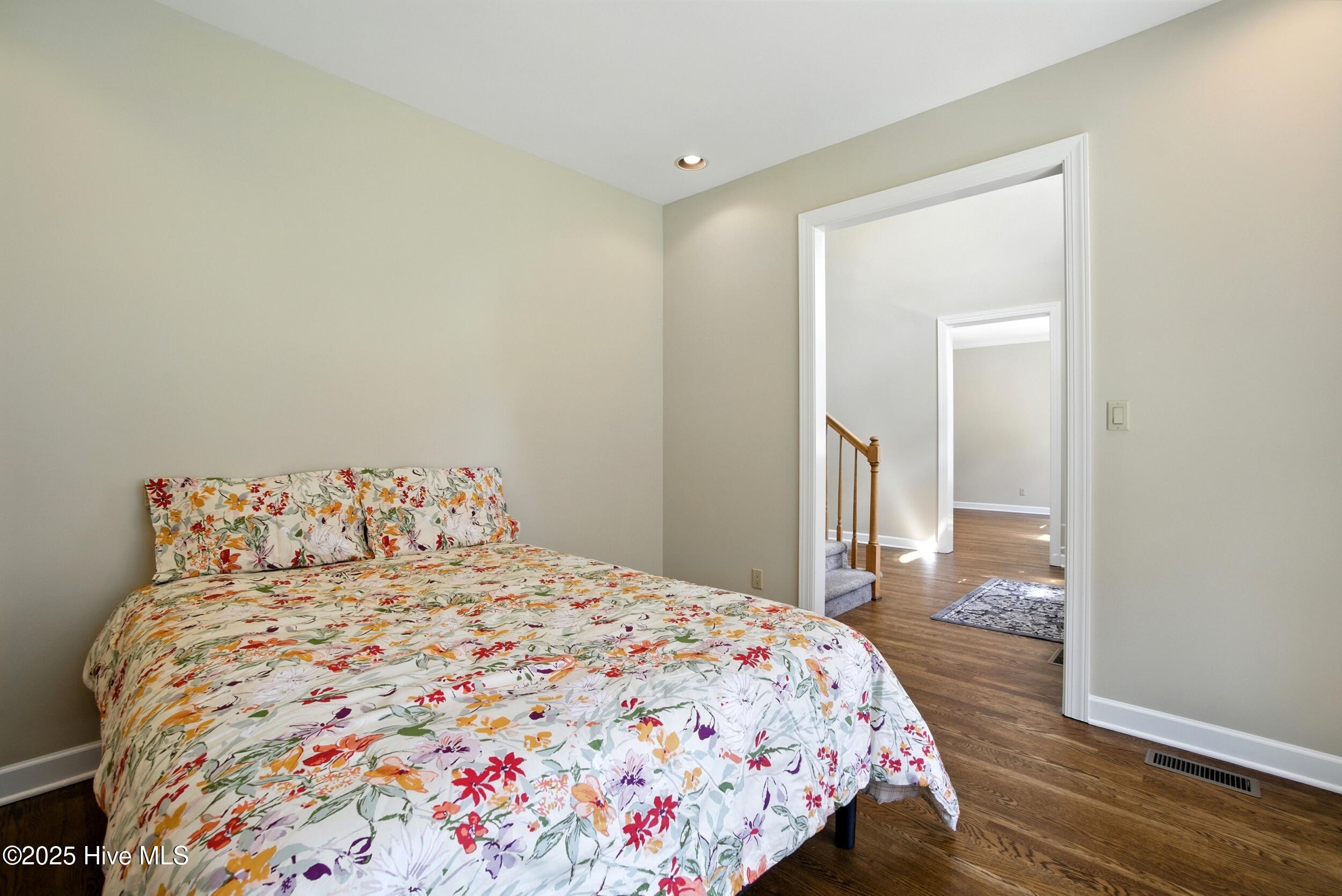 120 New River Drive Property Photo 33