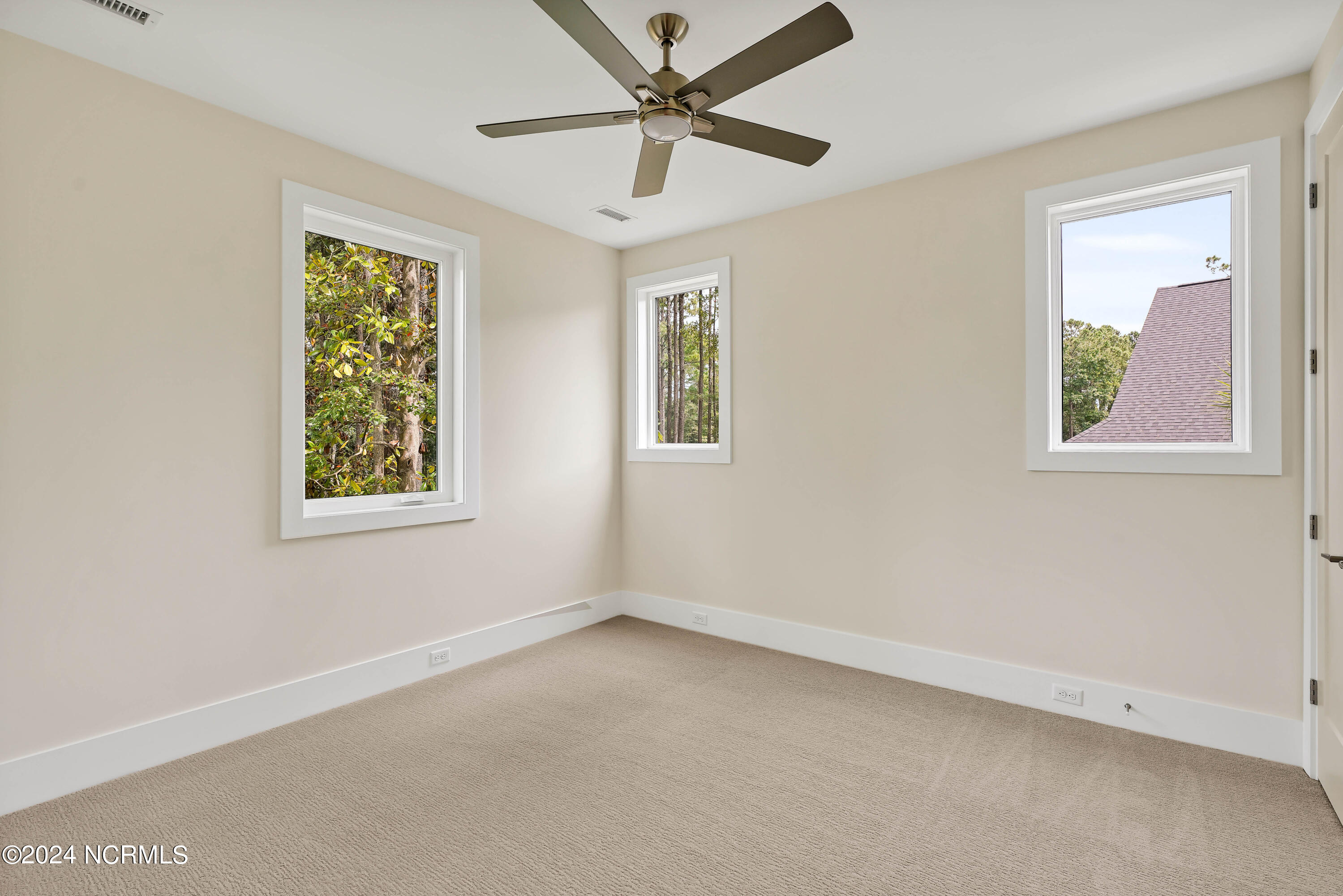 1620 Riverview Terrace Property Photo 35