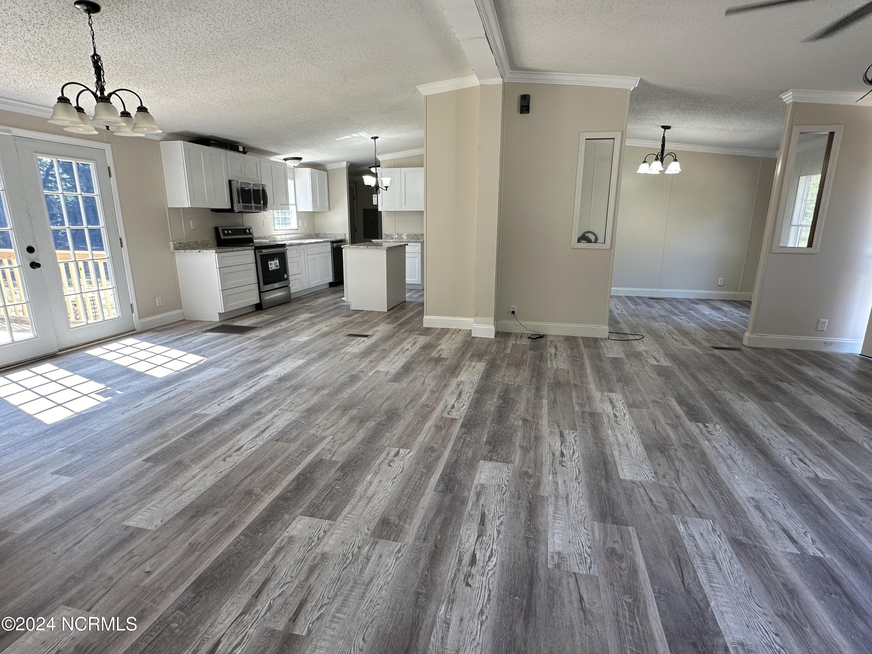 14501 Austin Circle Property Photo 5