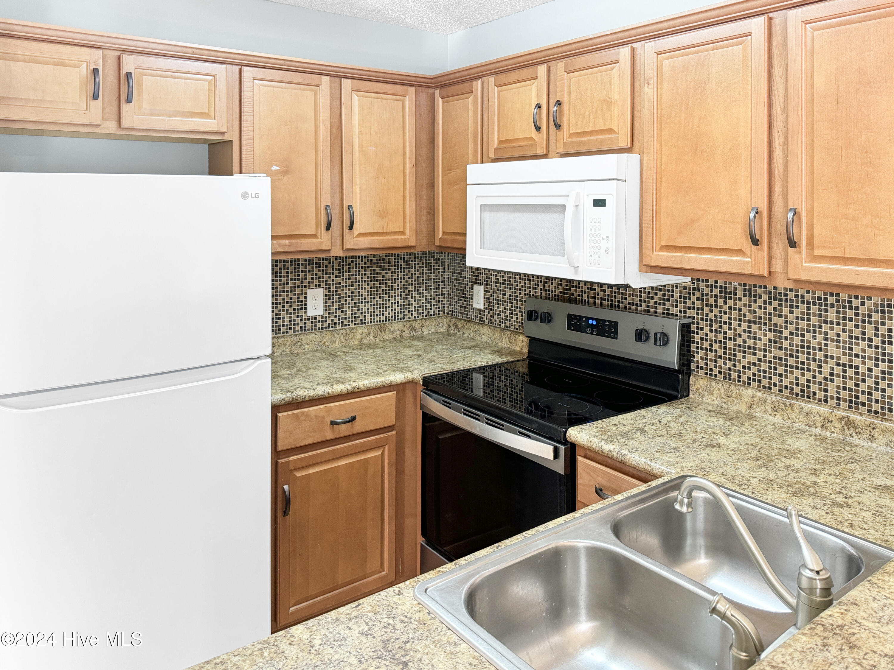5036 Lamppost Circle Property Photo 10