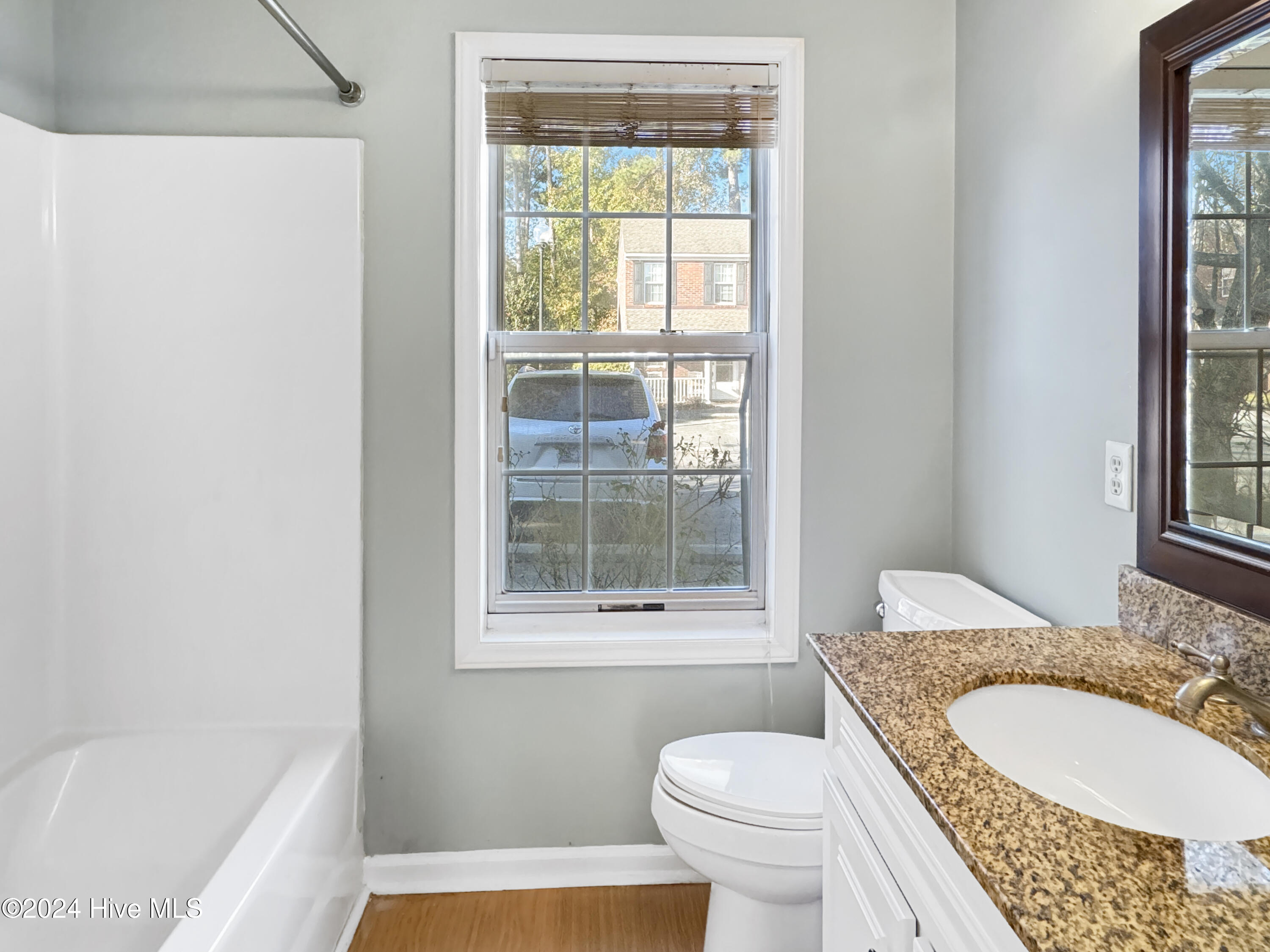 5036 Lamppost Circle Property Photo 14